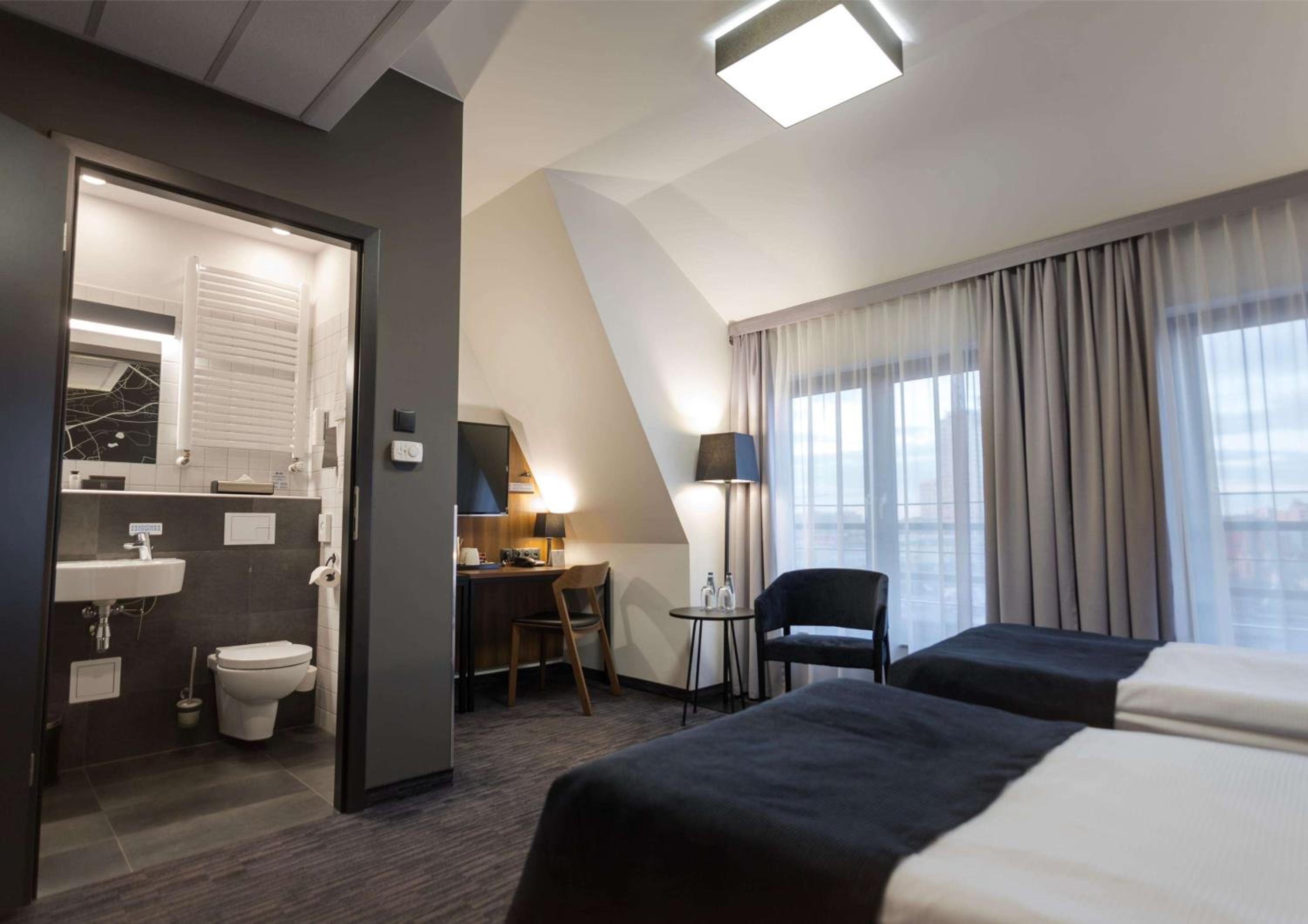 Superior Twin Room - Photo 10