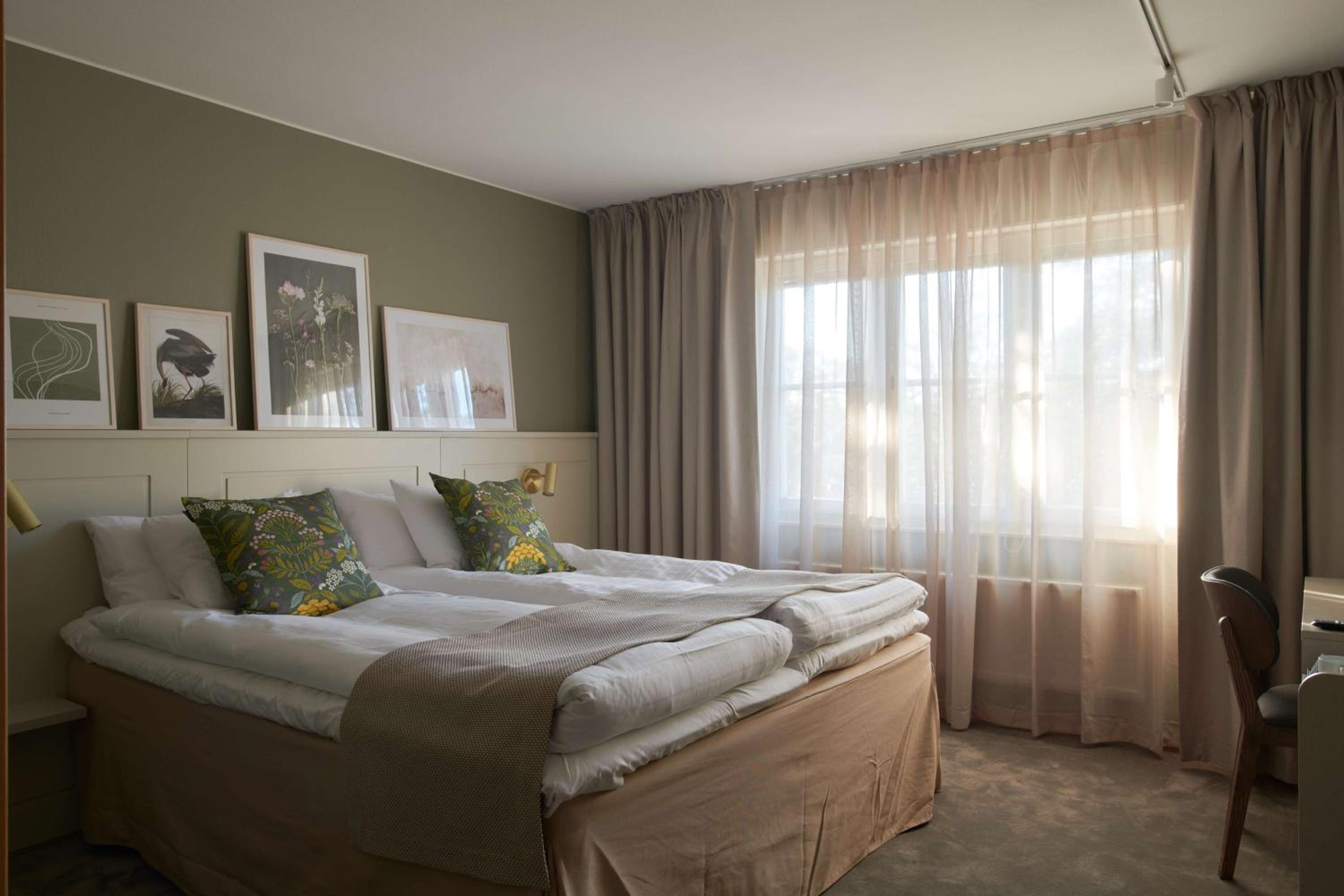 Standard Queen Room - Photo 1