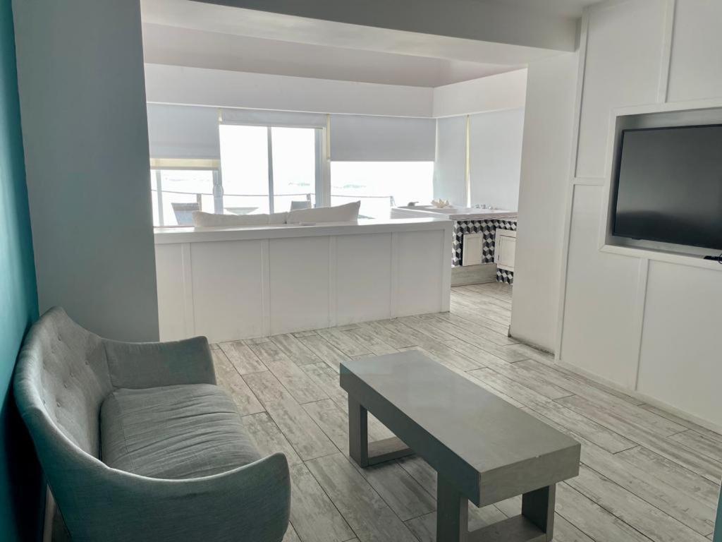 Deluxe Single Room with Sea View