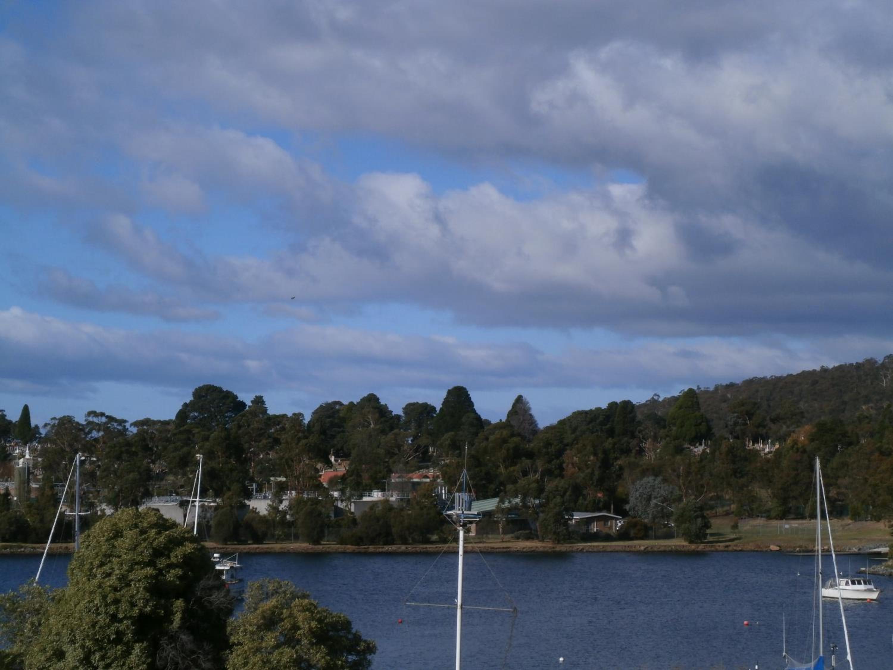 Double Room with Lake View - Photo 8