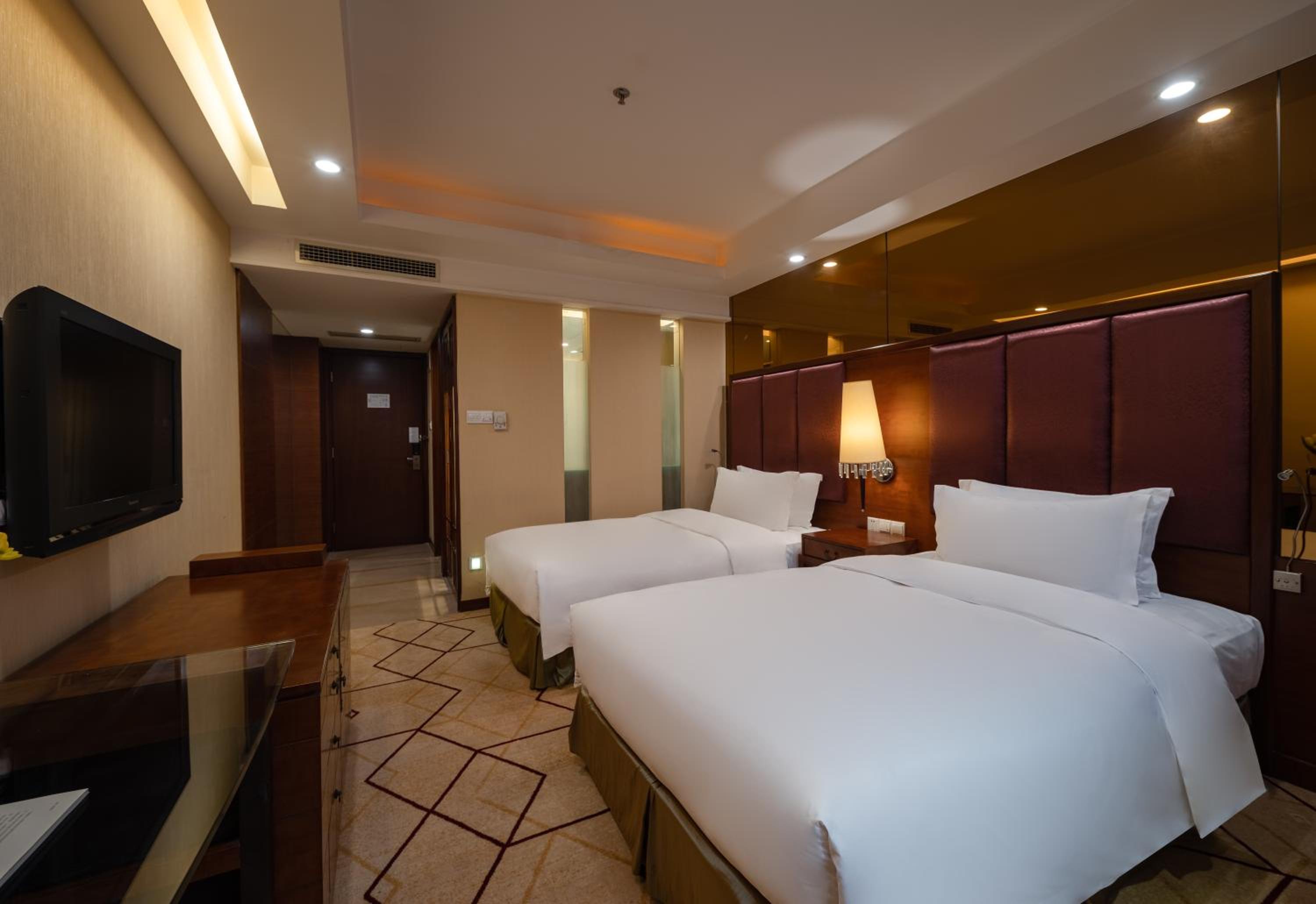 Superior Twin Room - Photo 2