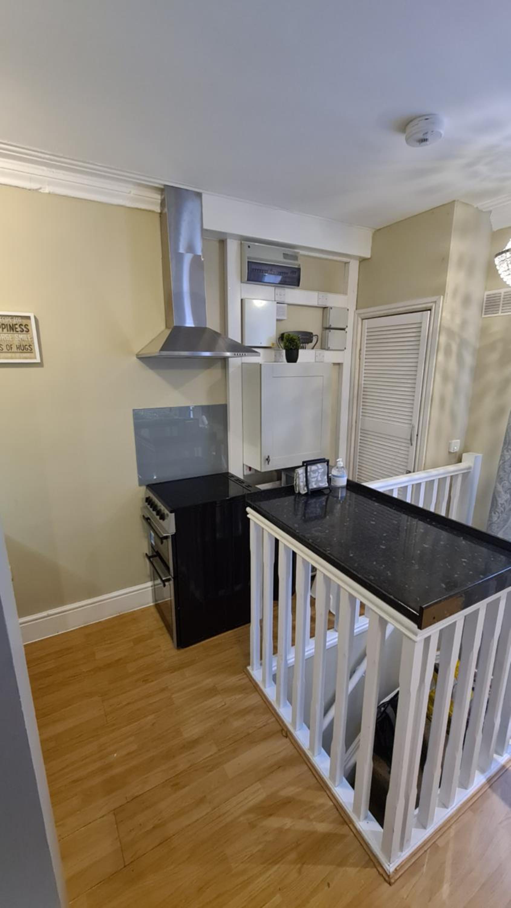 Three-Bedroom Apartment - Photo 5