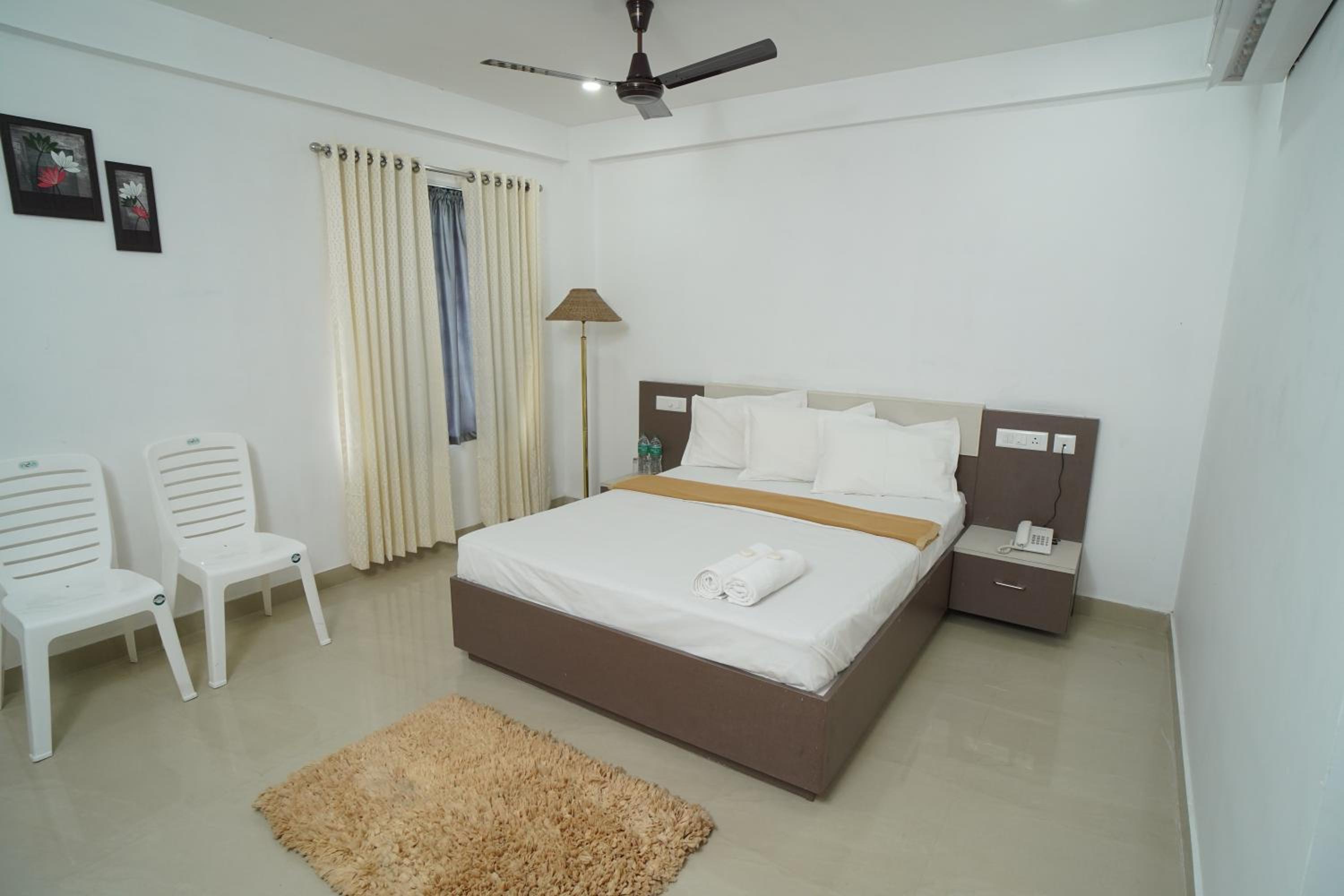 Standard Double Room - Photo 1
