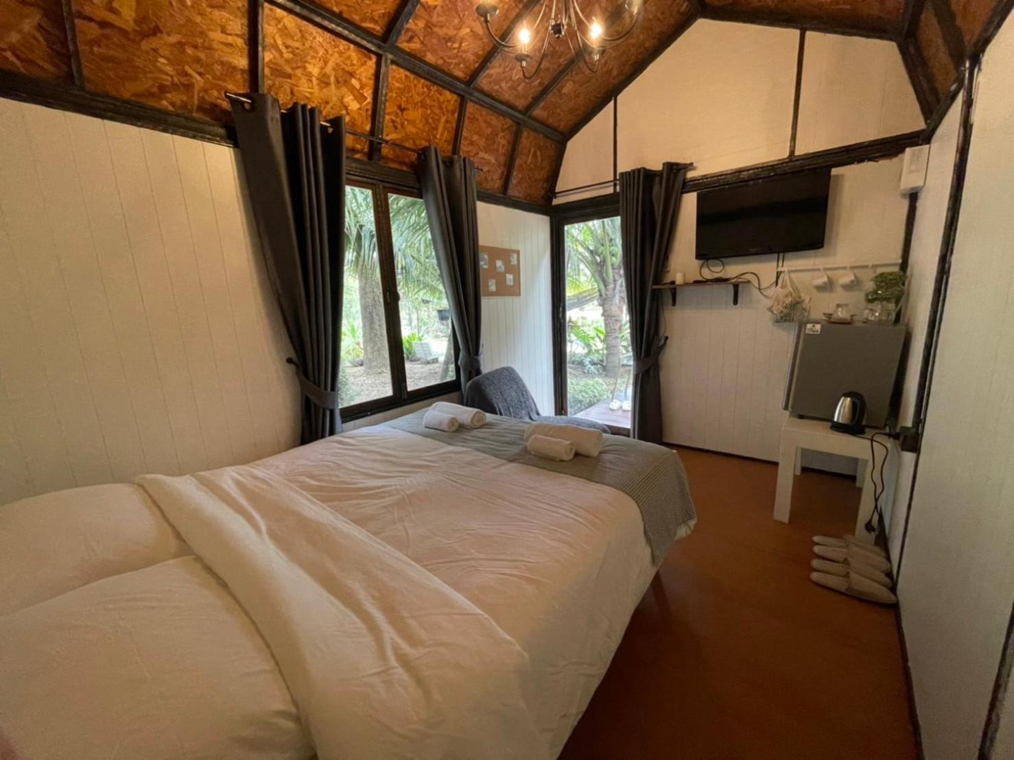 King Room with Mountain View - Photo 5