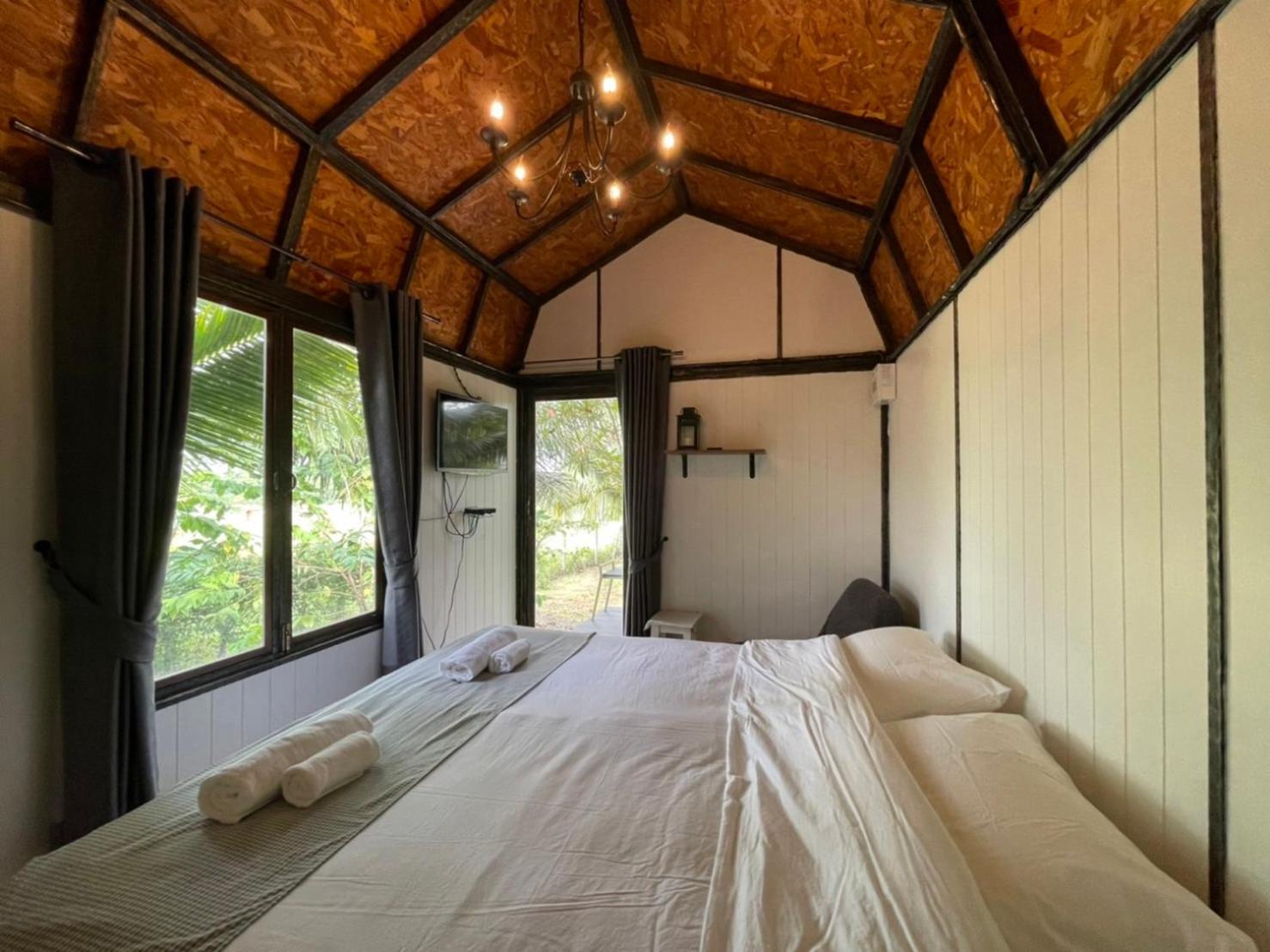 King Room with Mountain View - Photo 4
