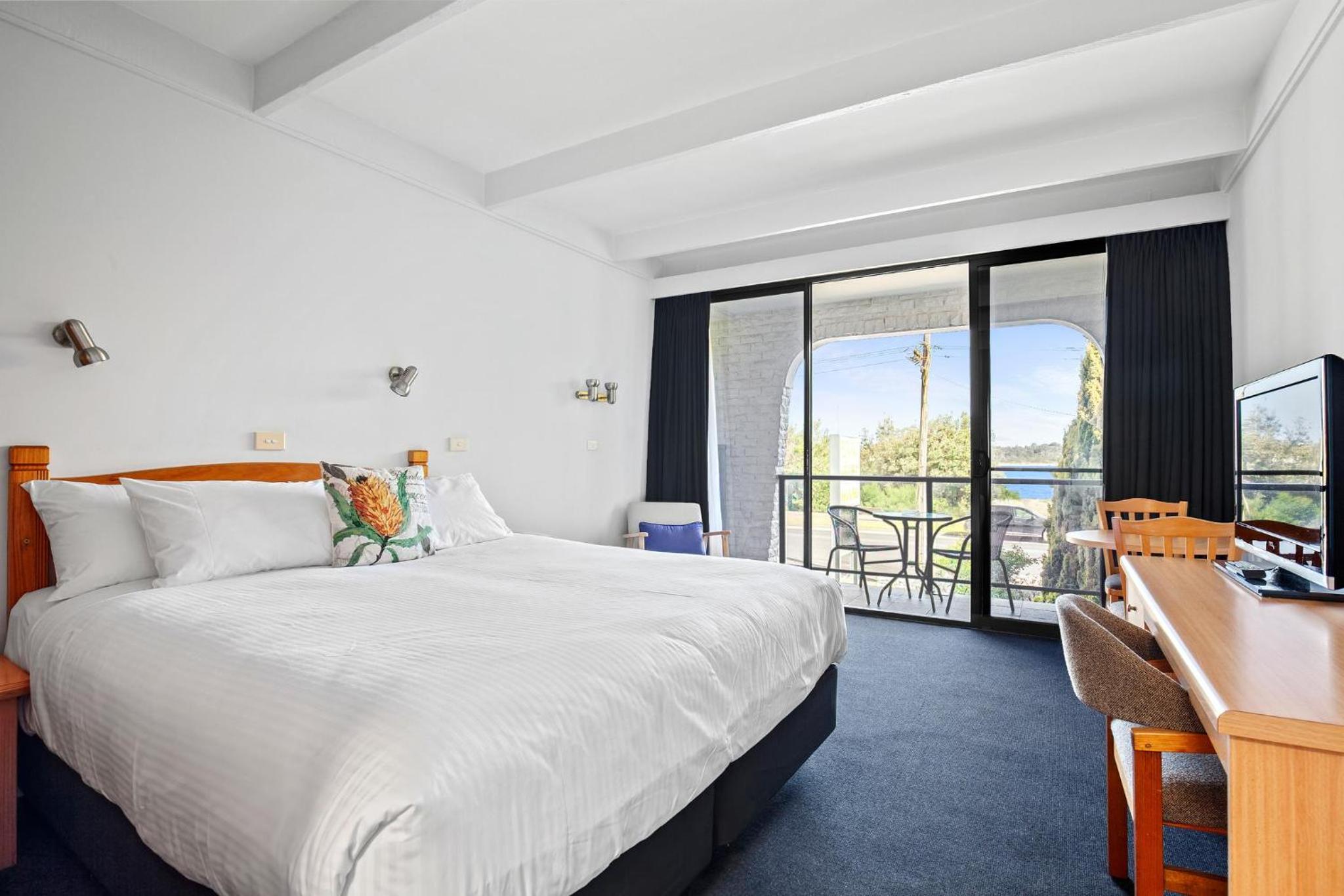 King Room with Balcony photo 3