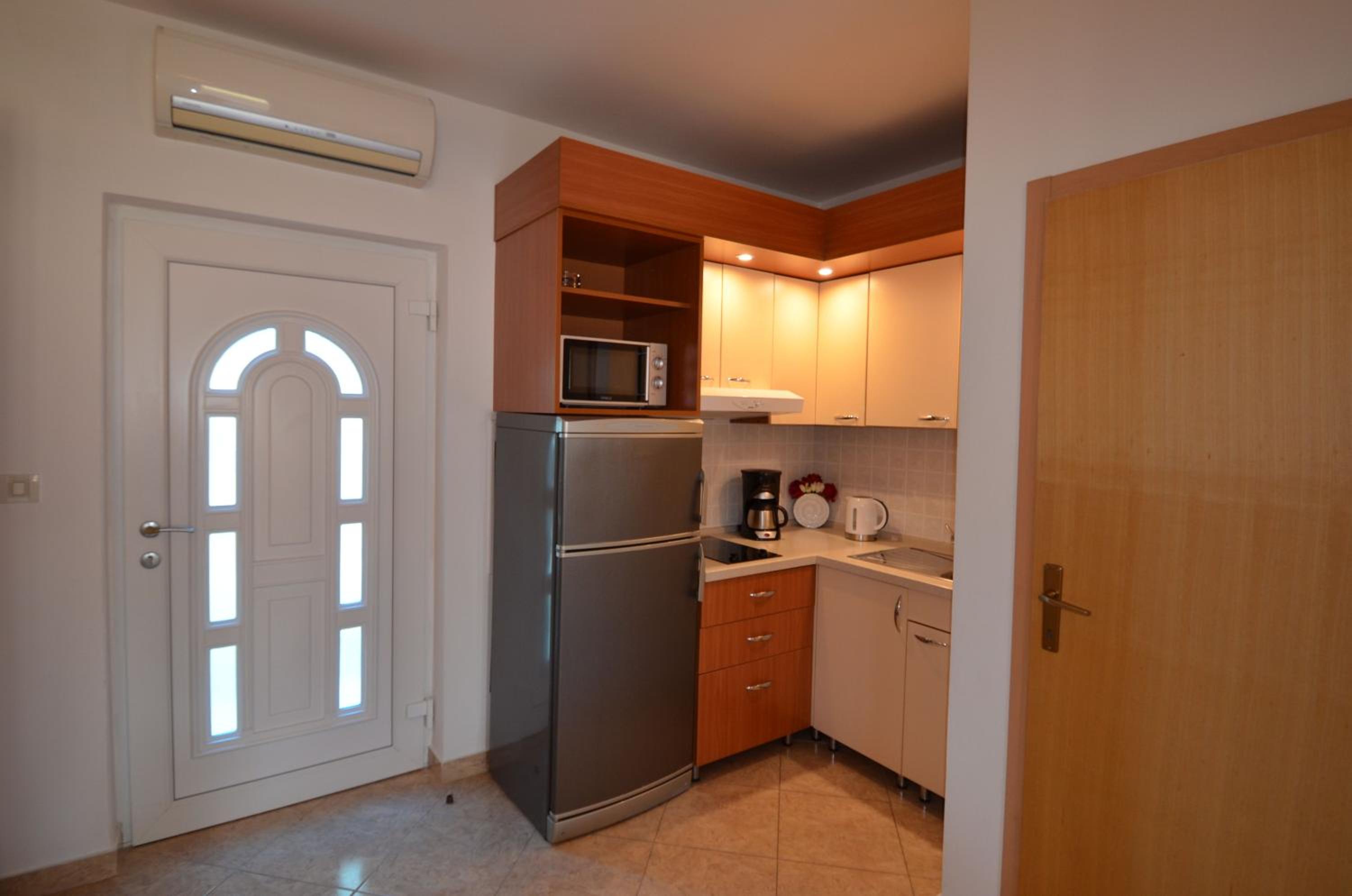 Comfort One-Bedroom Apartment - Photo 20