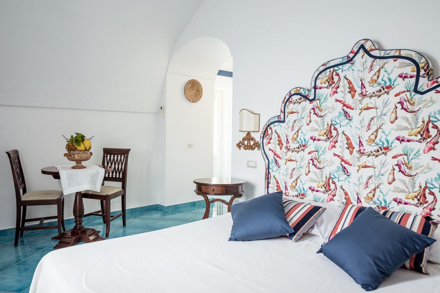 One-Bedroom Apartment with Sea View