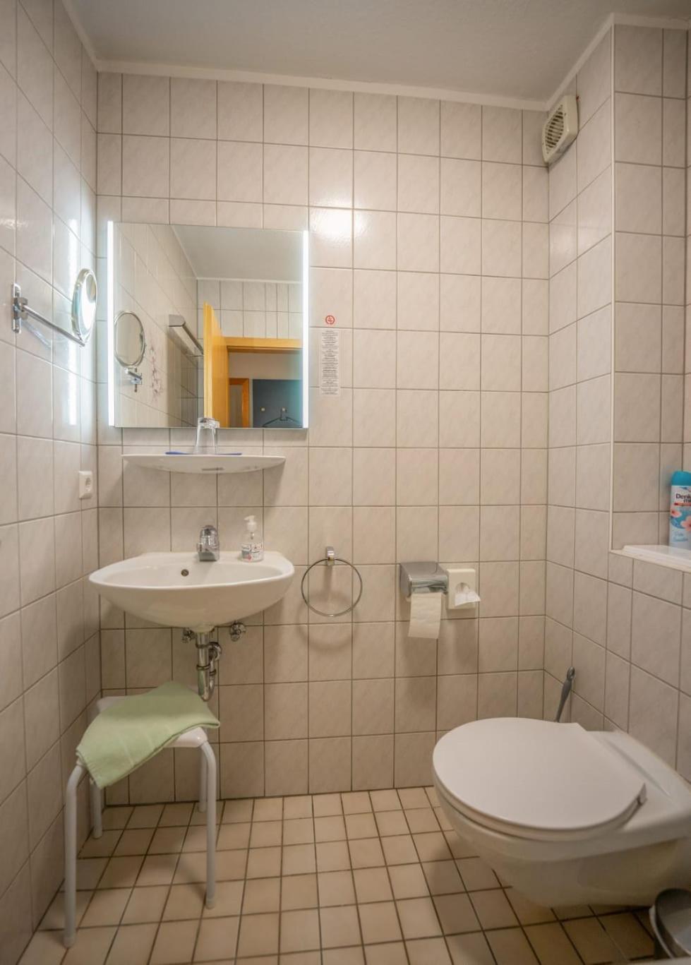 Single Room photo 2