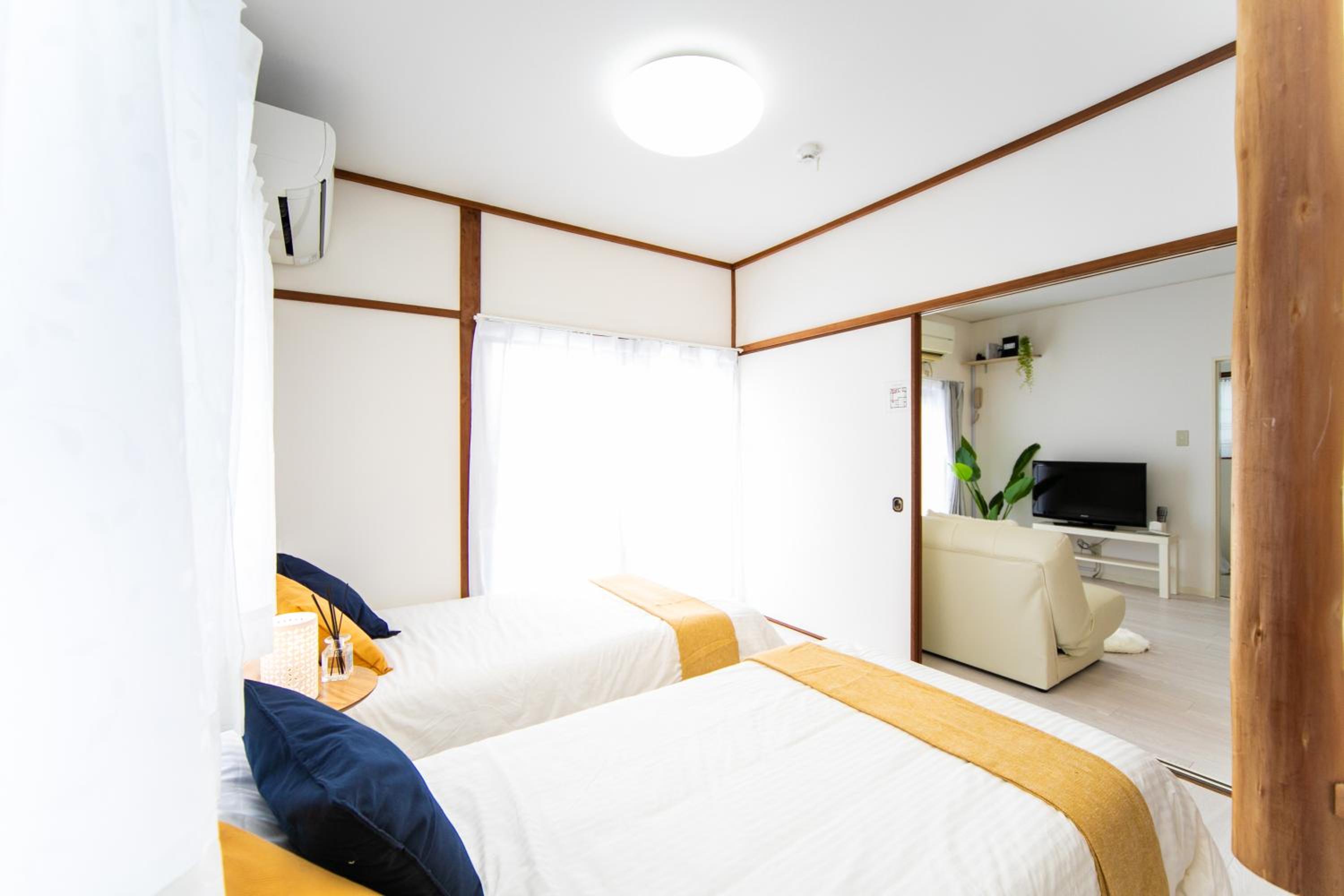 Two-Bedroom House - Photo 8