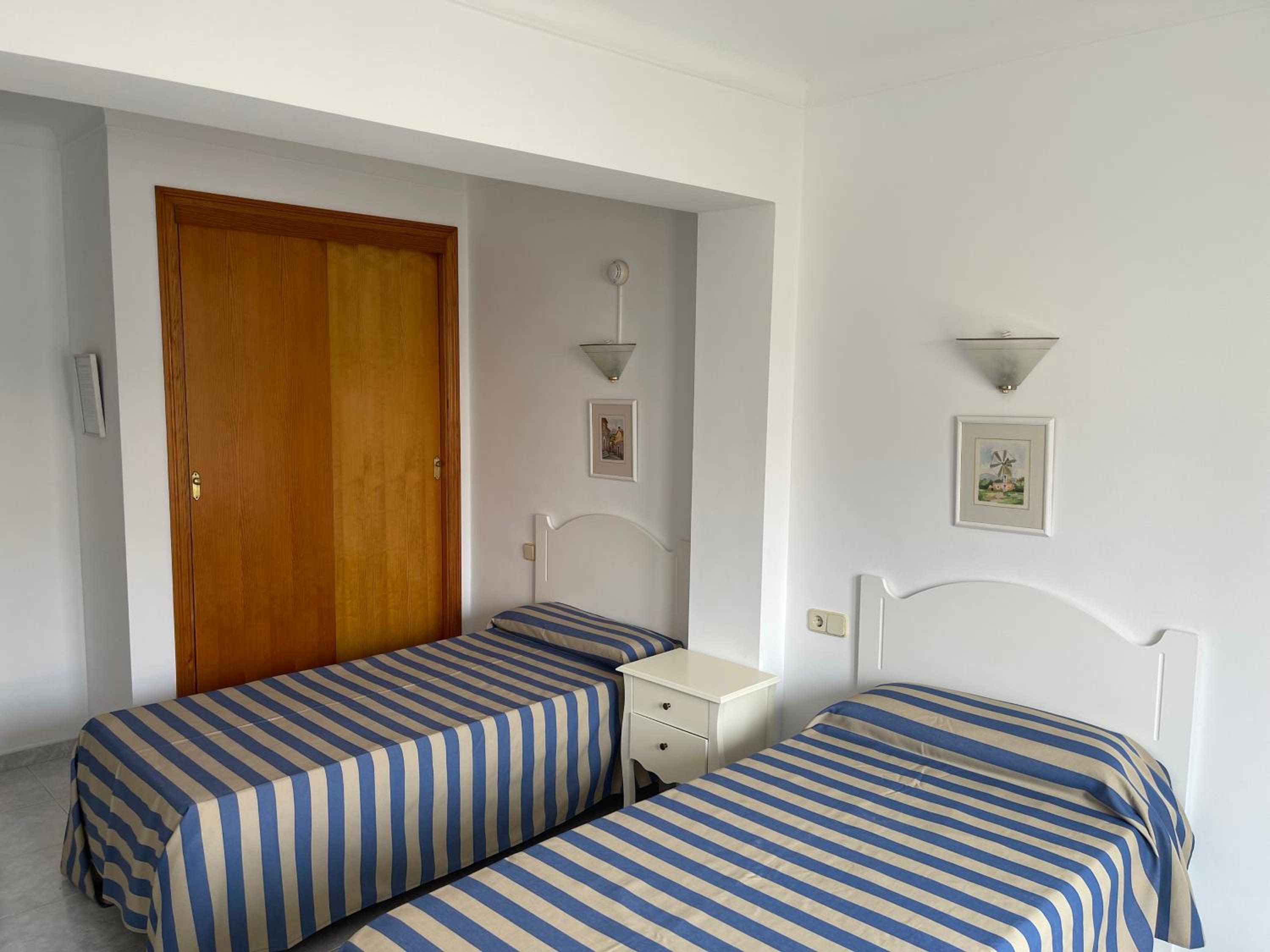 Habitación Doble con Baño Privado