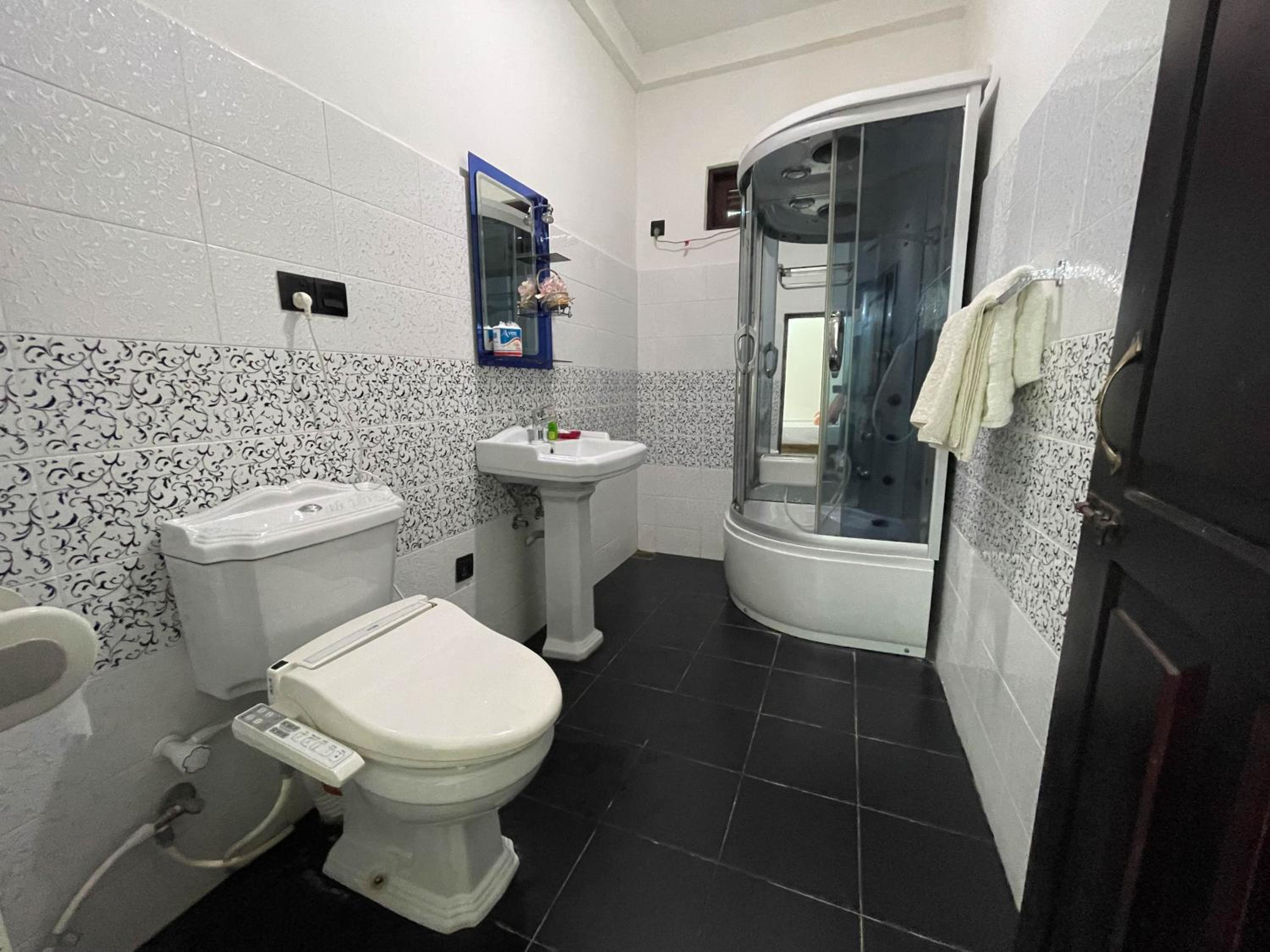 Double or Twin Room with Extra Bed photo 3