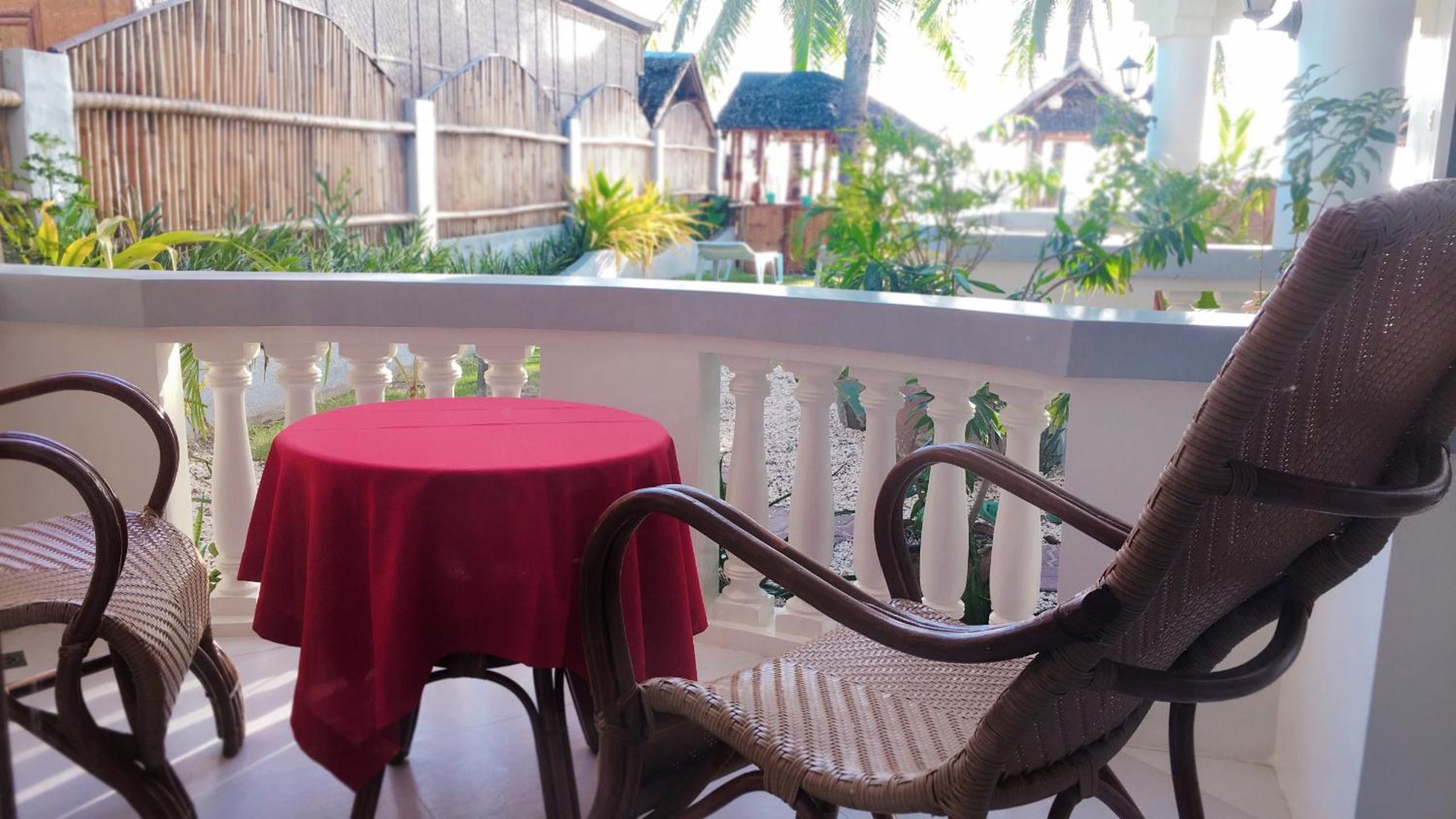 Double Room with Balcony and Sea View photo 2