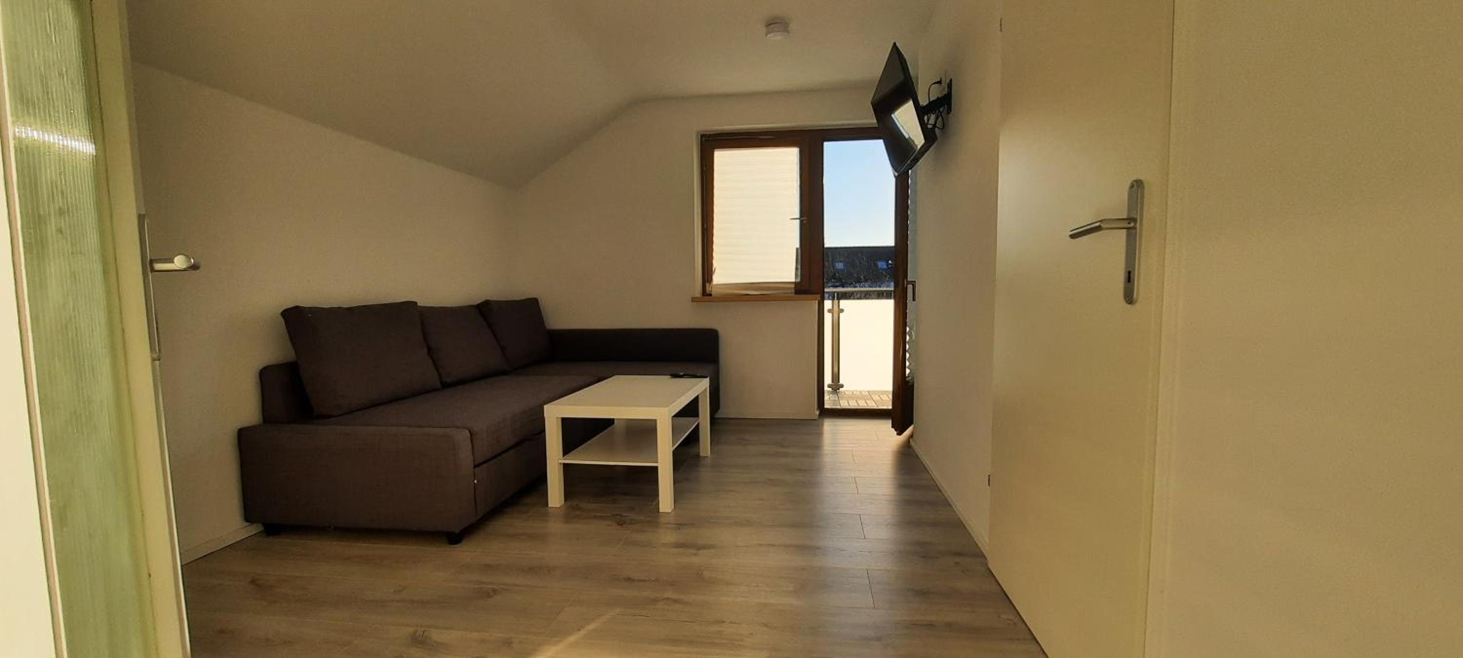 One-Bedroom Apartment photo 2
