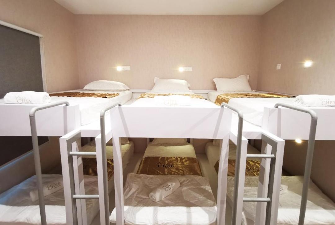 Executive Family Suite (with Private Balcony) - Photo 1