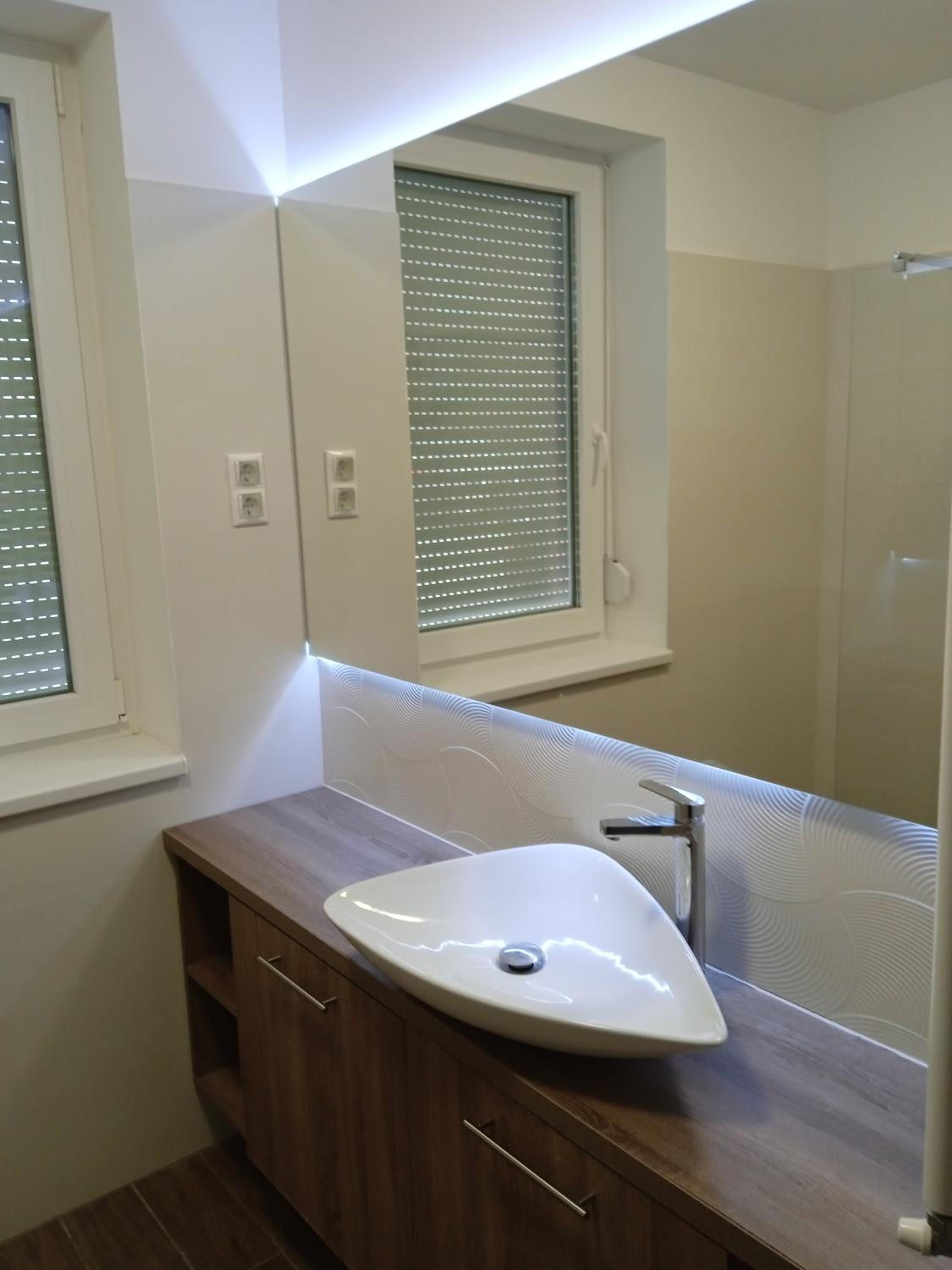 One-Bedroom Apartment - Photo 9