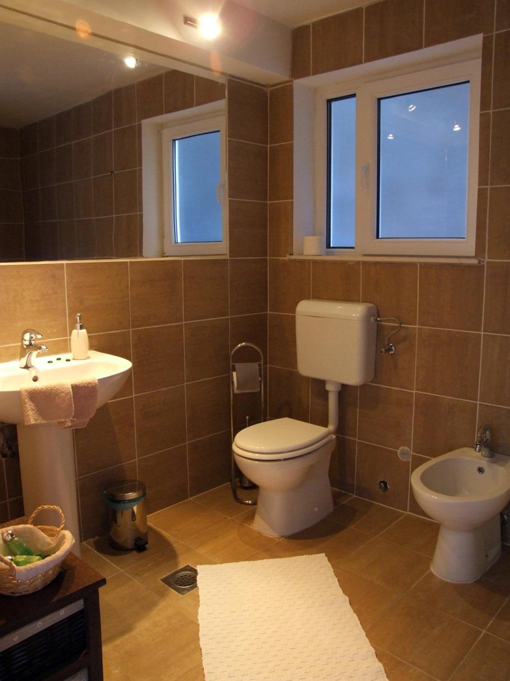 Deluxe Apartment photo 2