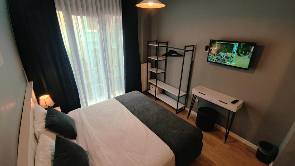 Deluxe Double or Twin Room with Balcony photo 2