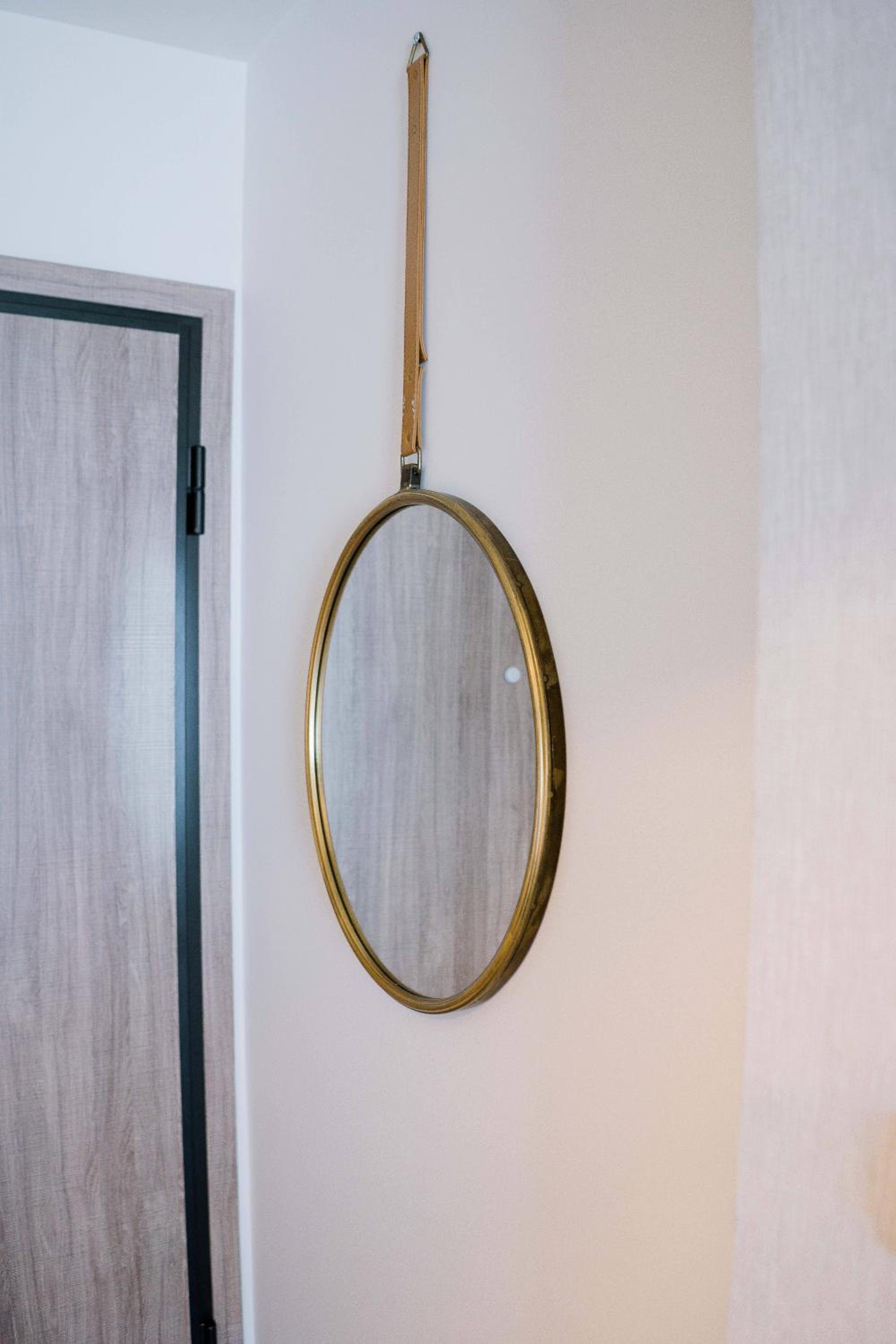 One-Bedroom Apartment - Photo 14
