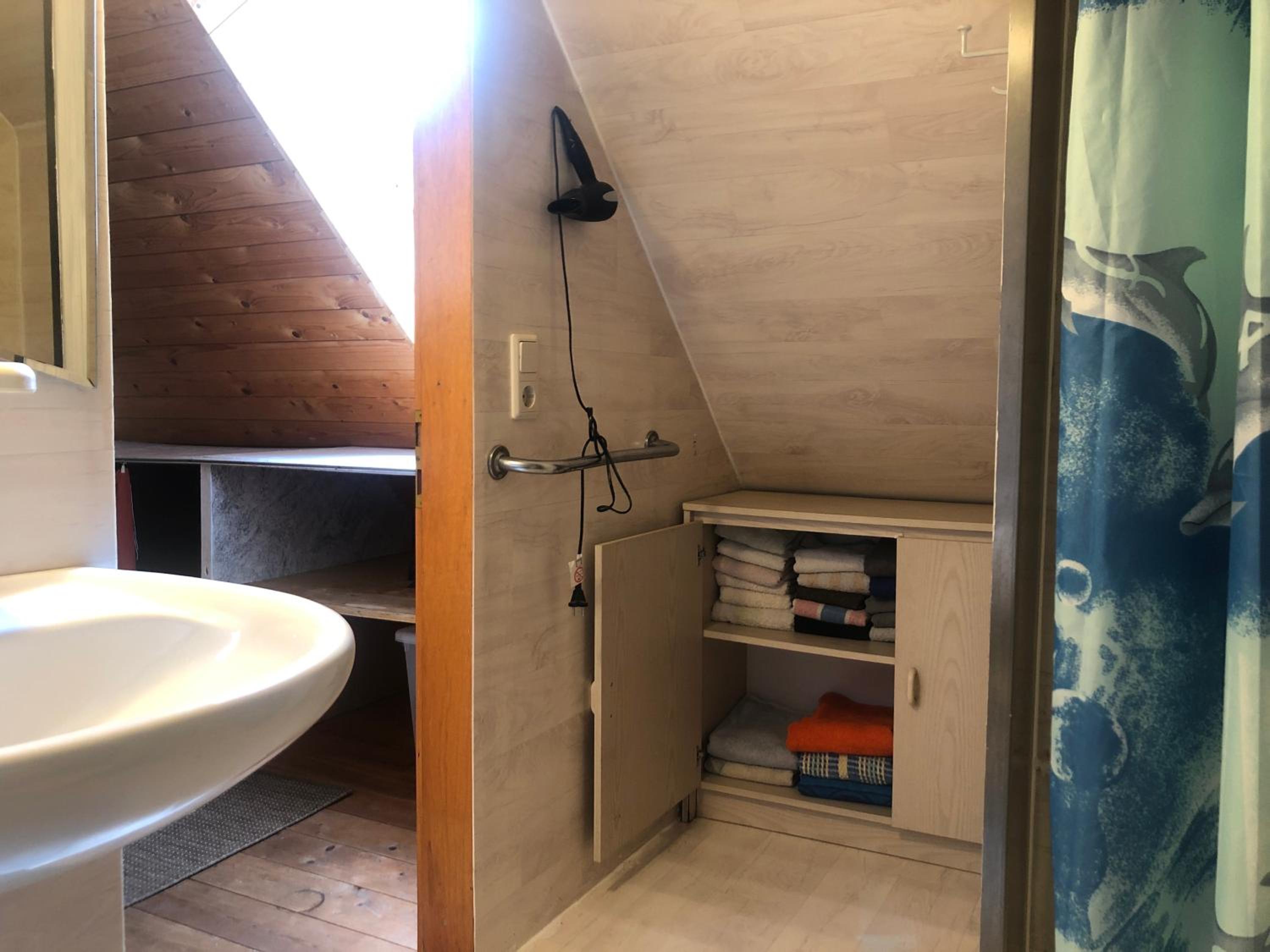 Family Room with Bathroom - Photo 4