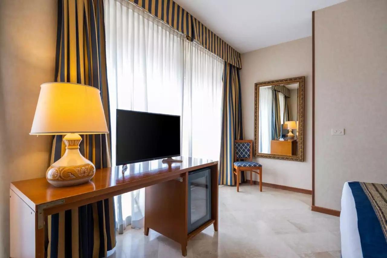 Quadruple Room - Photo 3