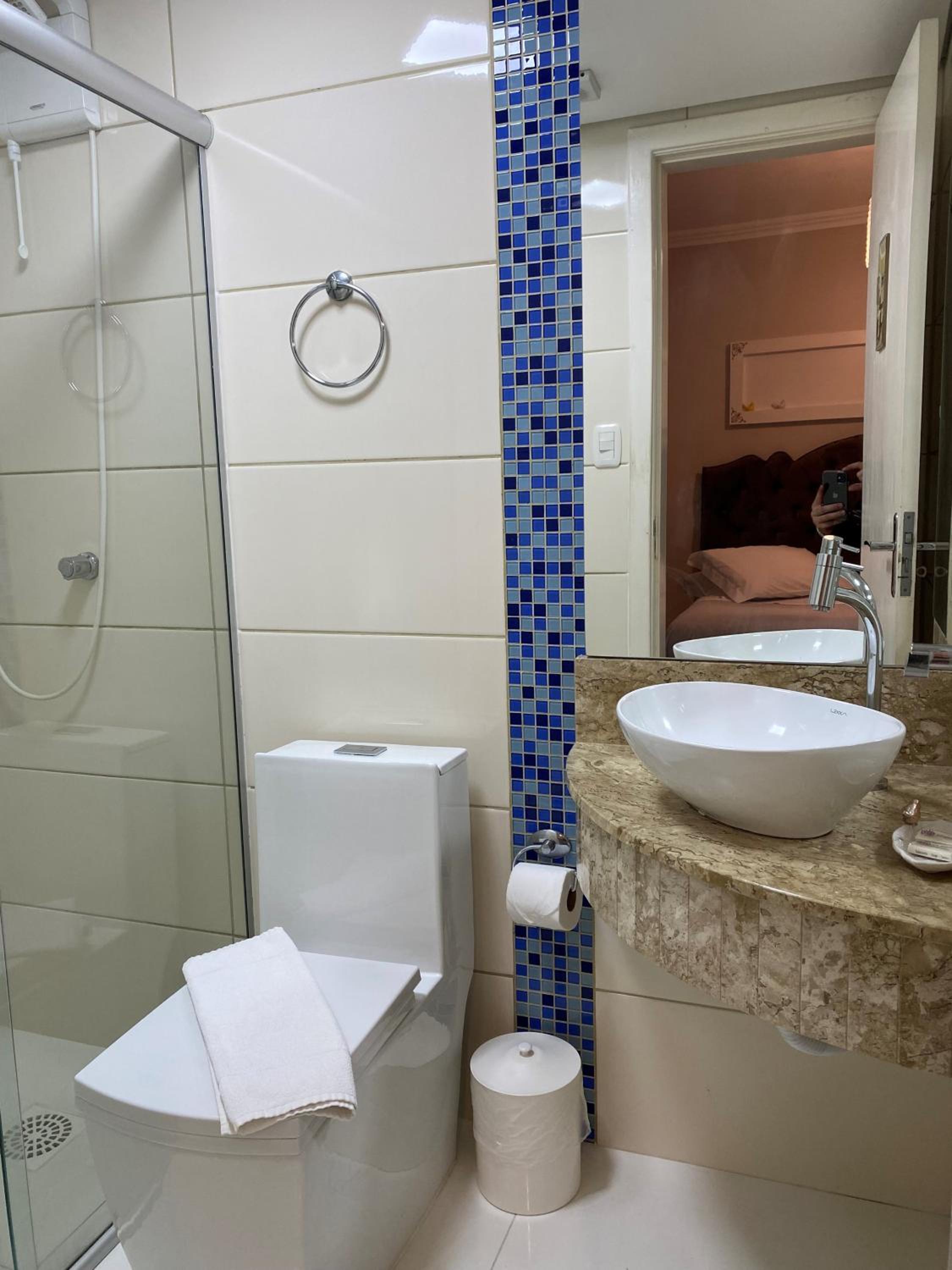 Deluxe Triple Room photo 3
