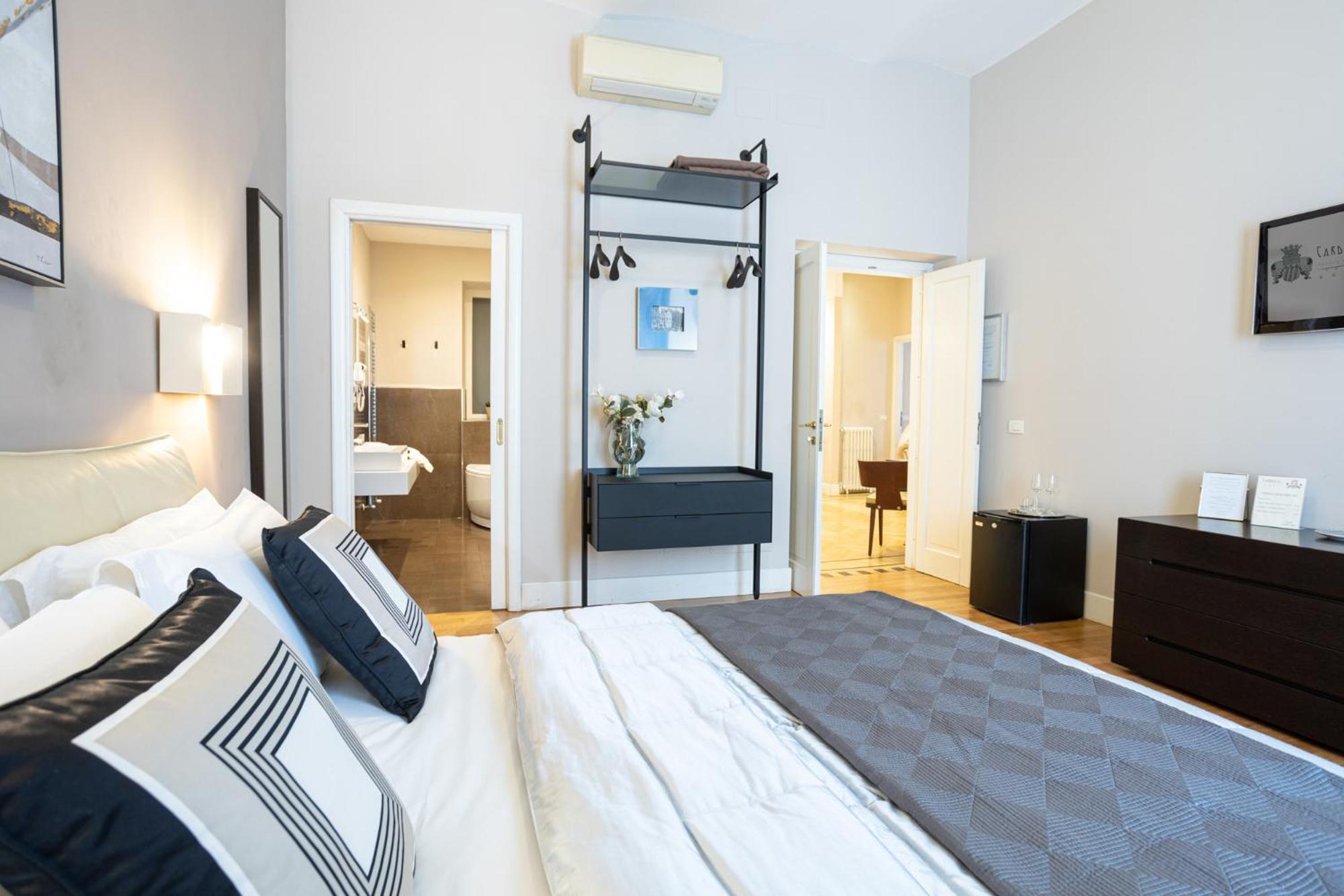 Superior Double Room with Spa Bath photo 3
