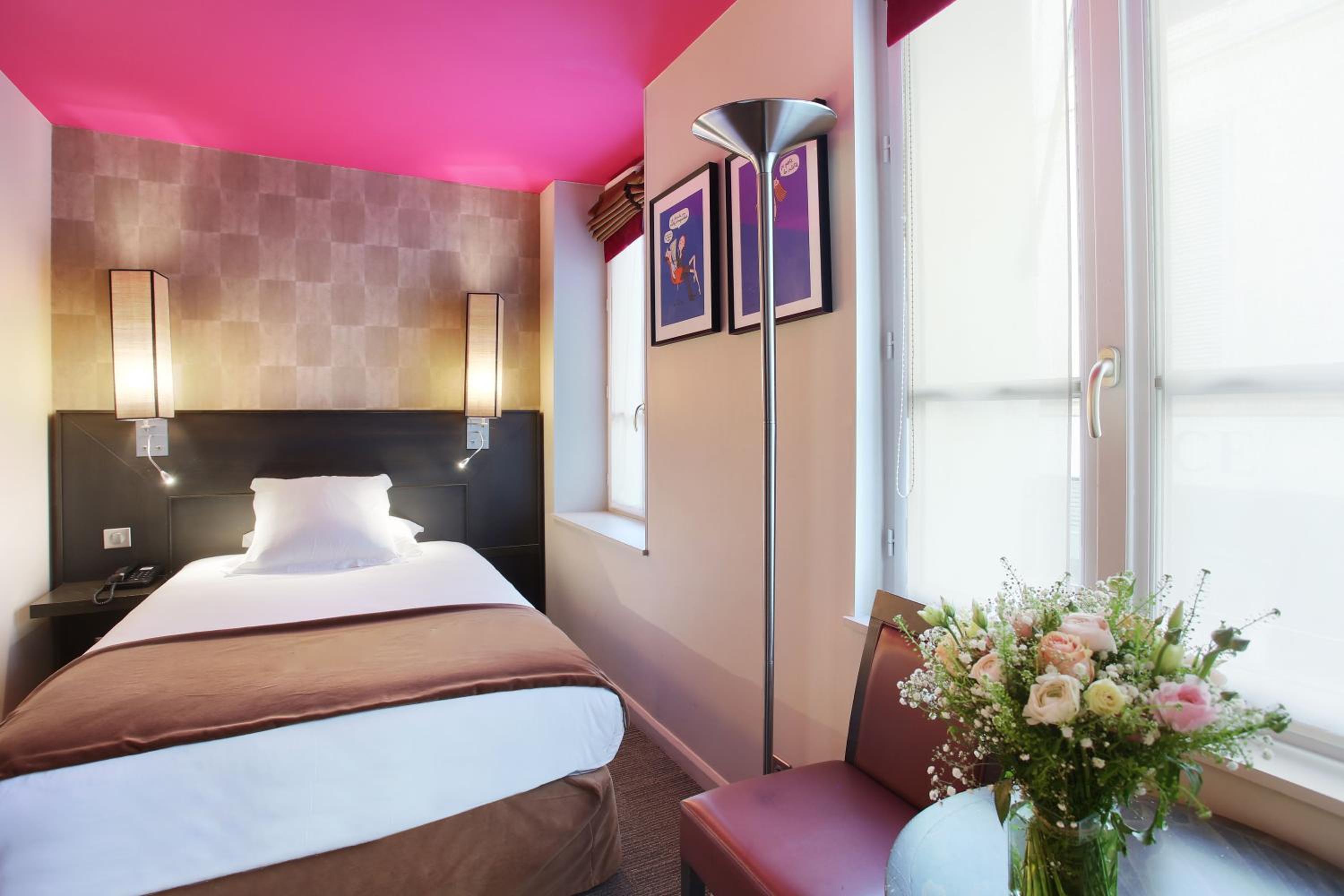 Single Room photo 2