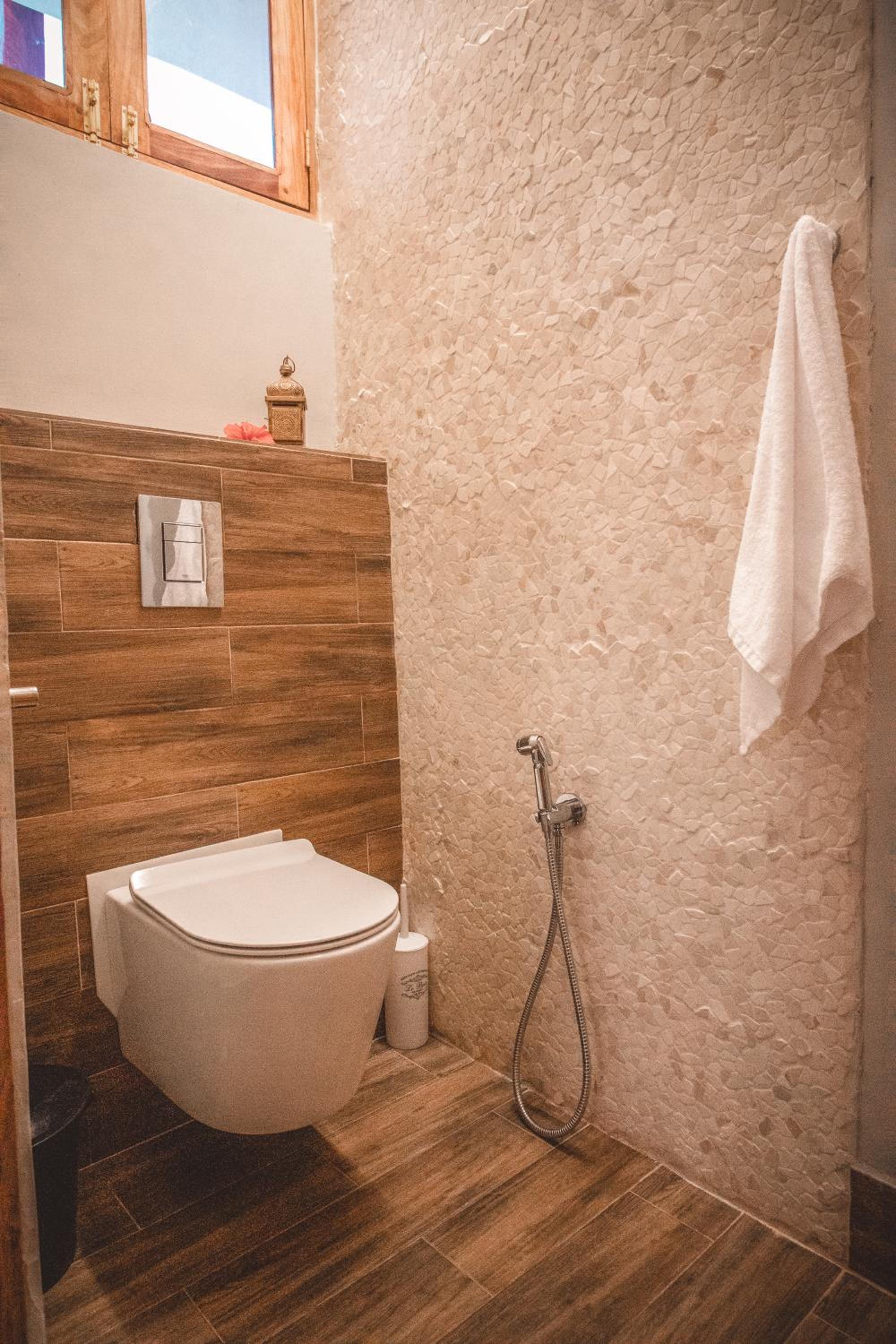 Deluxe Double Room with Balcony - Photo 2