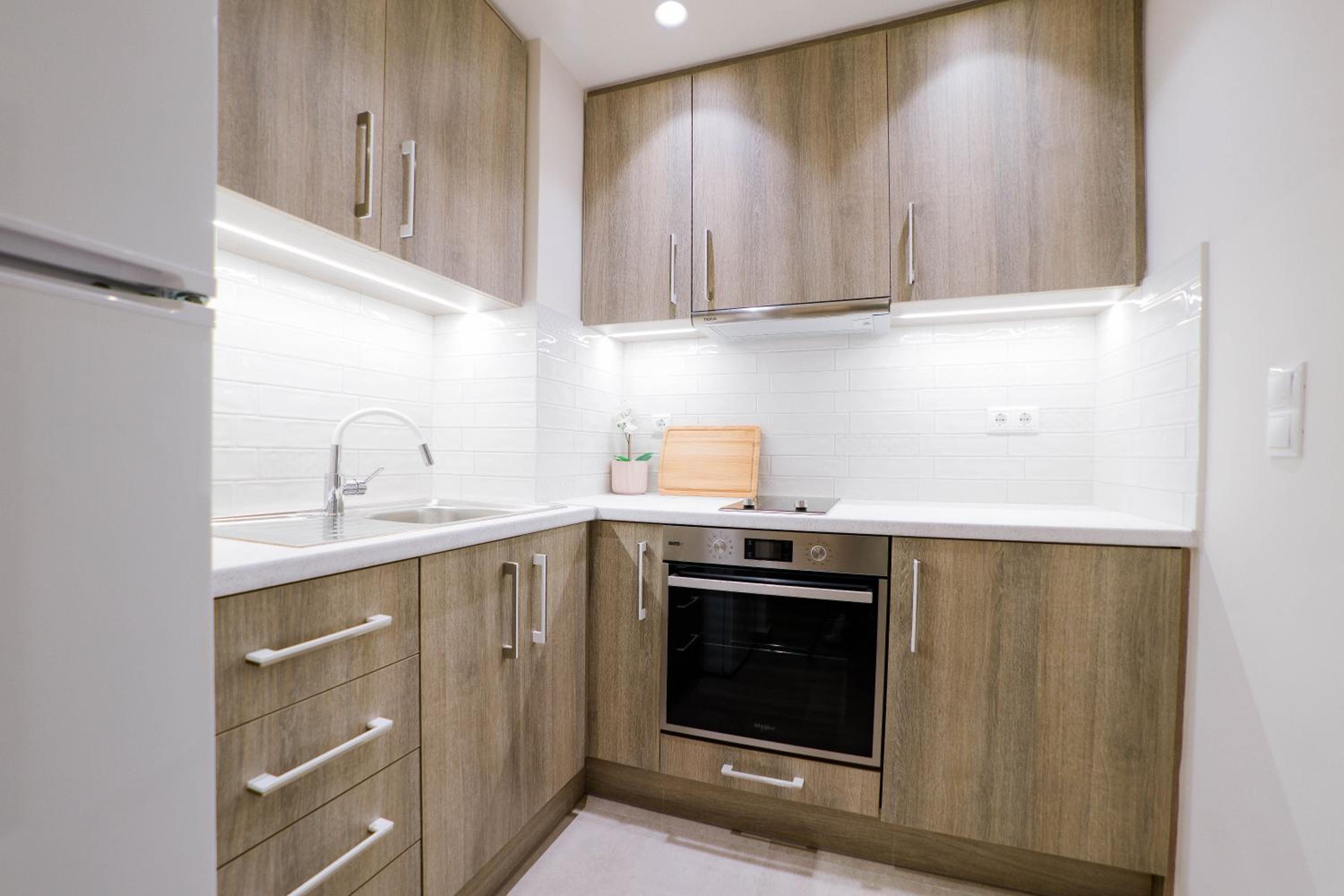 One-Bedroom Apartment - Photo 15