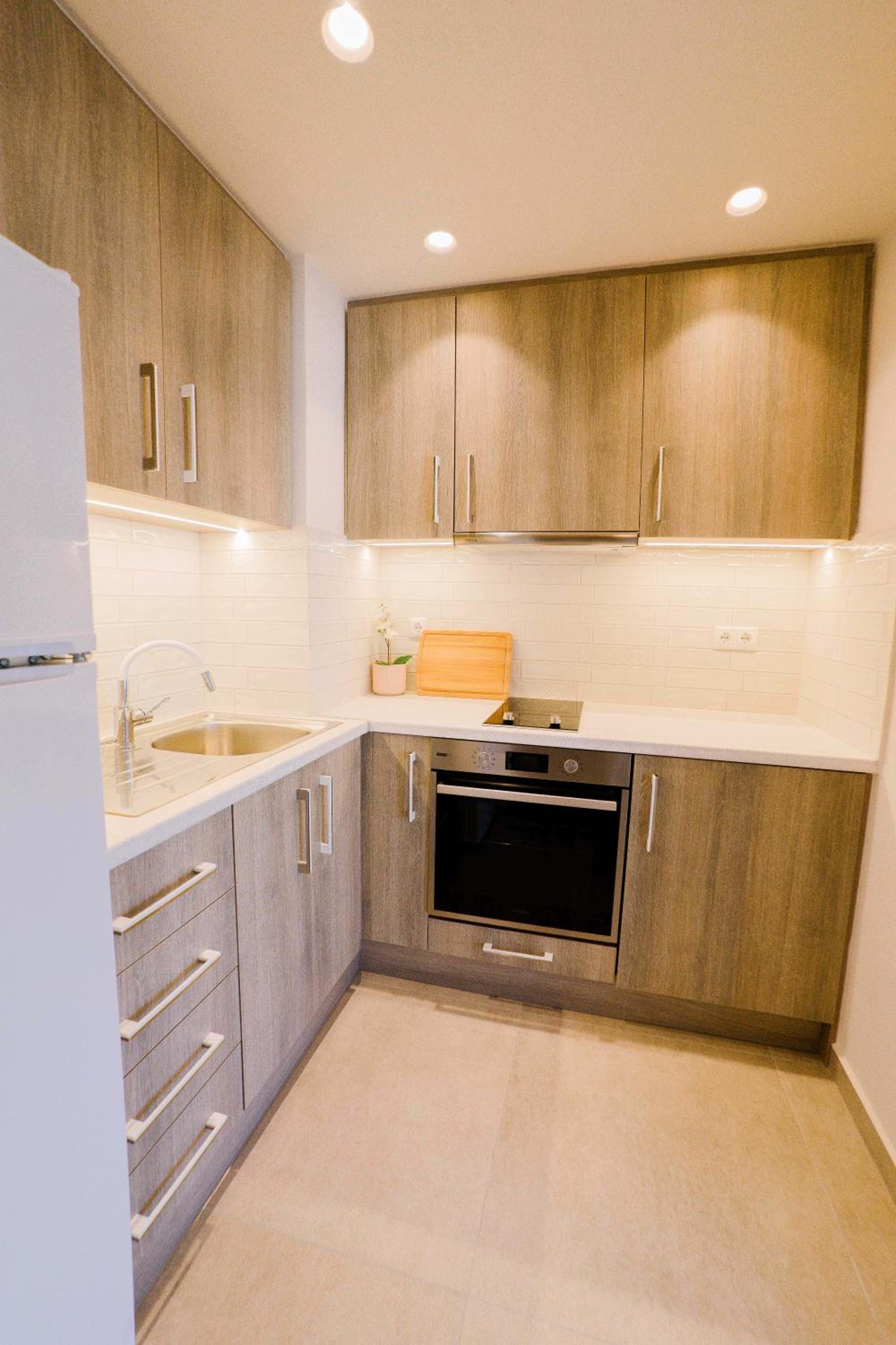 One-Bedroom Apartment - Photo 14