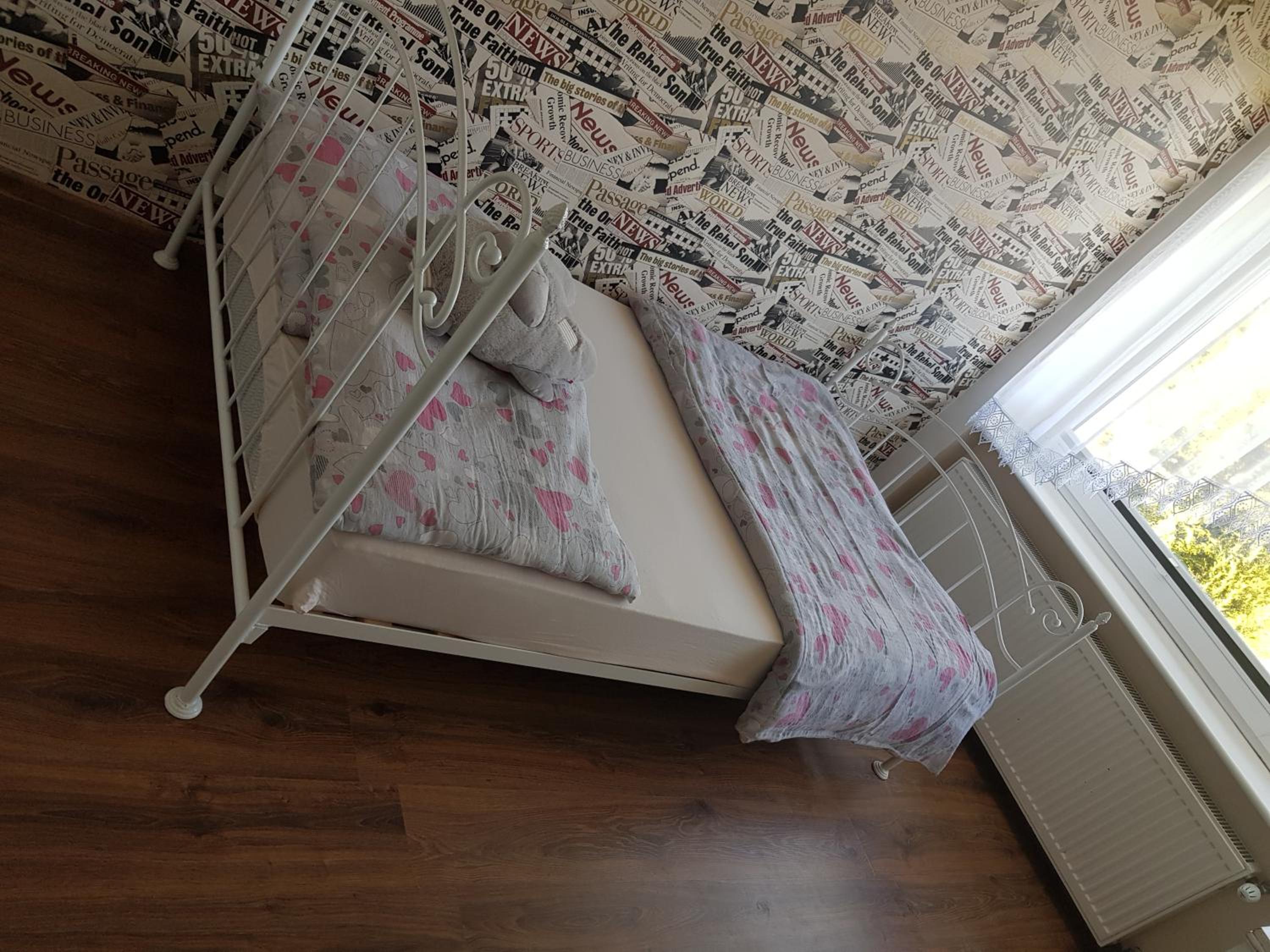 Small Double Room - Photo 4