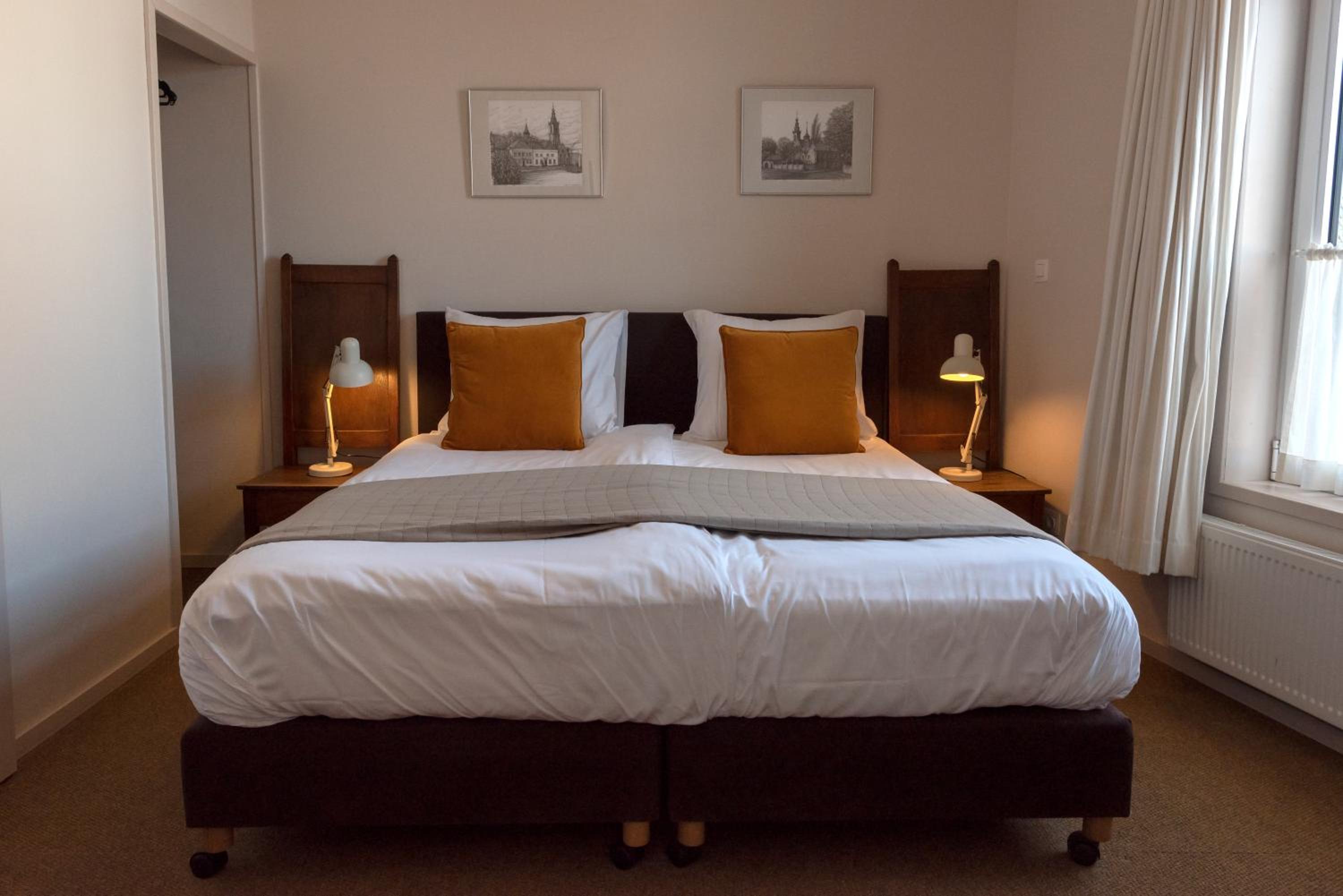 Double Room - Photo 2