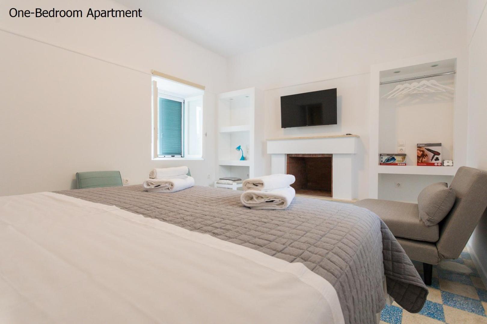 One-Bedroom Apartment - Photo 13