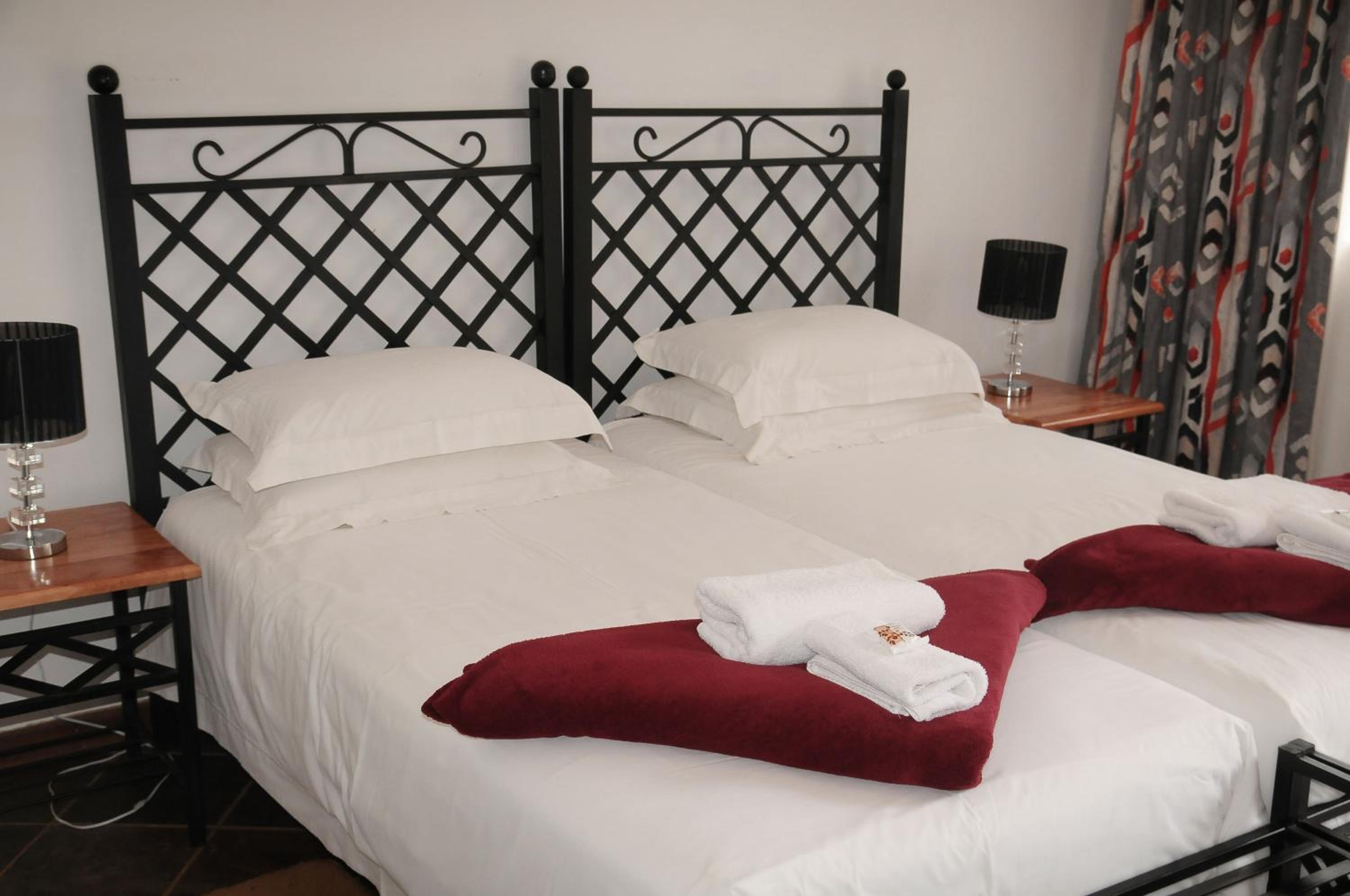 Twin or Double Room - Photo 13