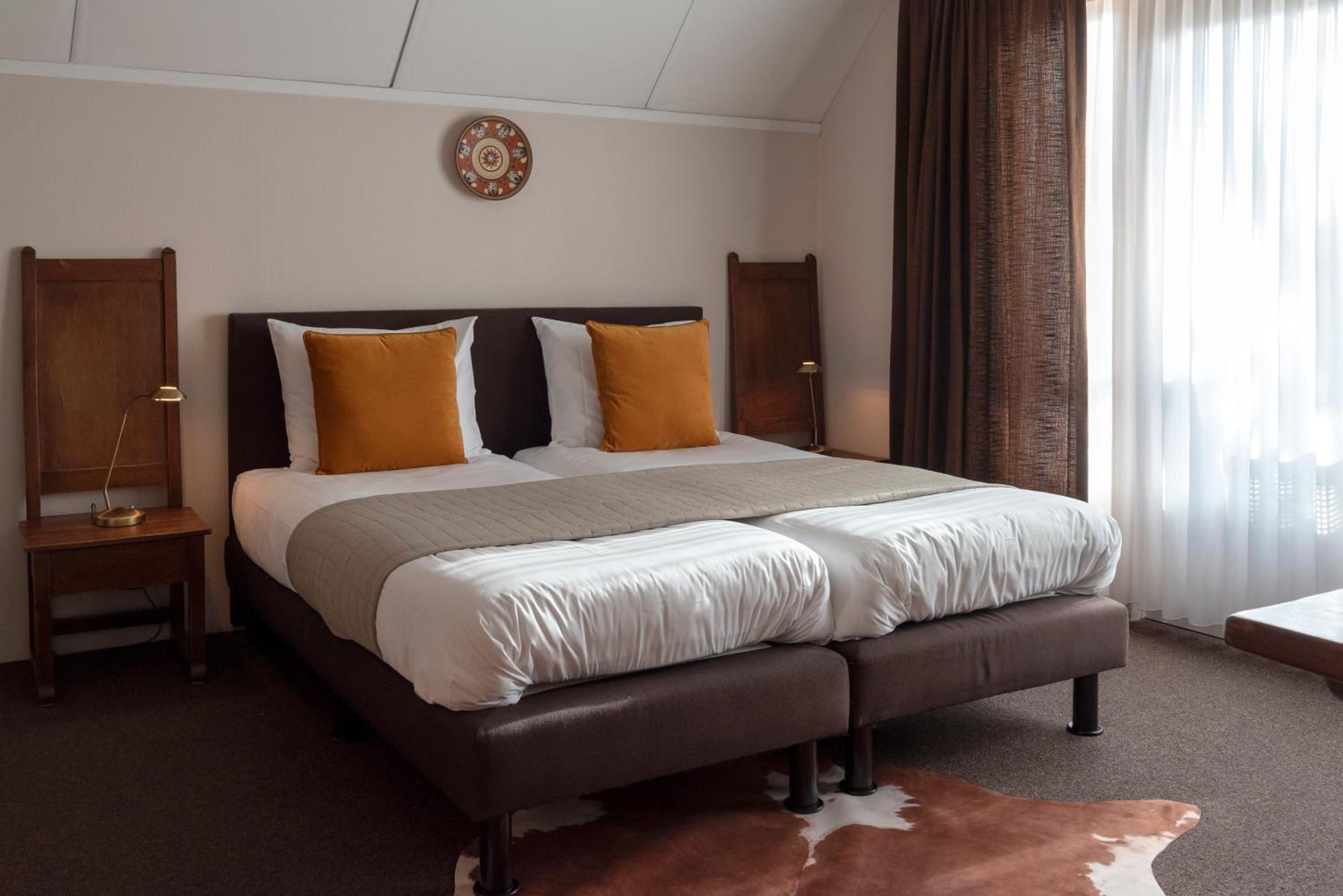 Double Room with Bath - Photo 4