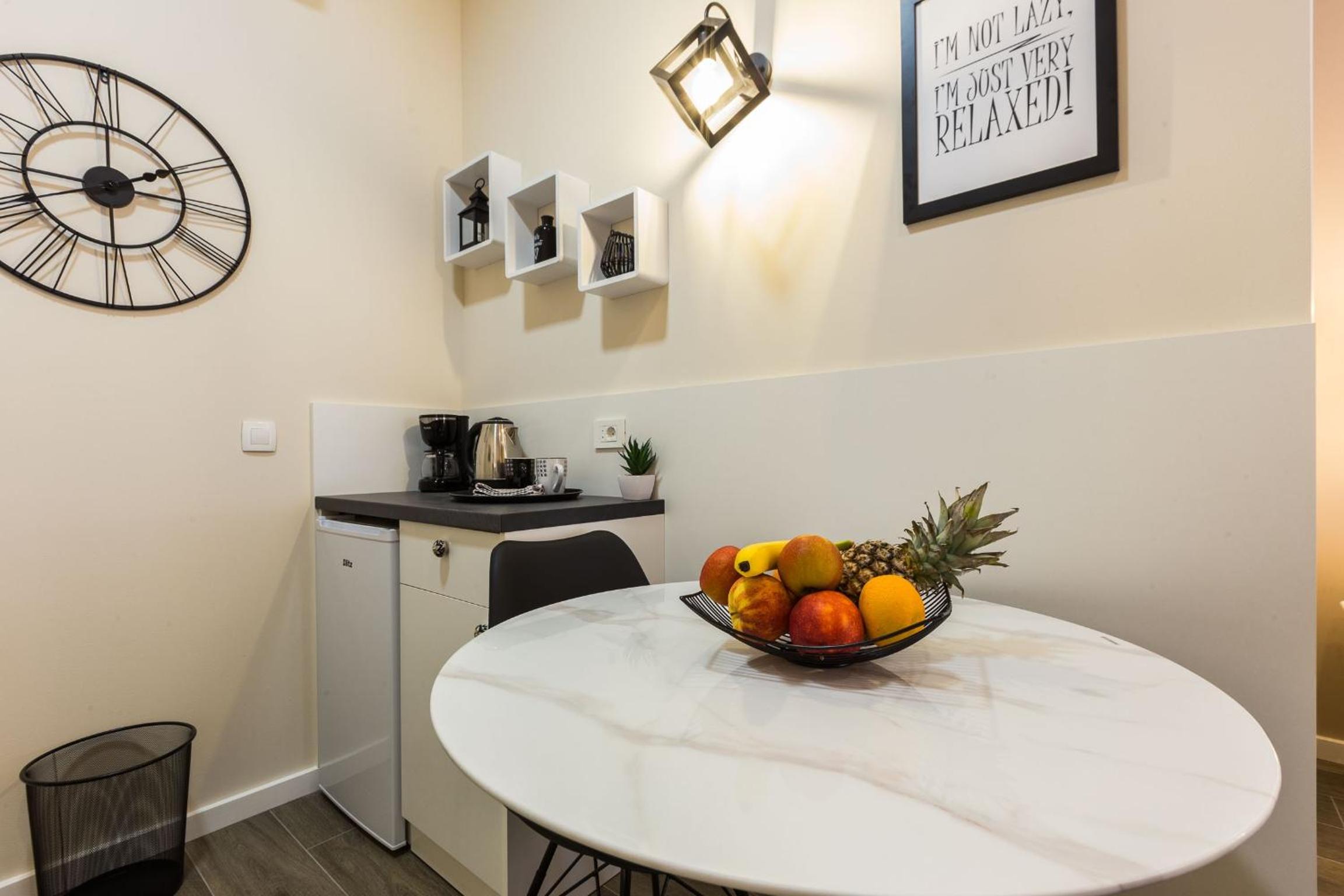 Double Room - Photo 2
