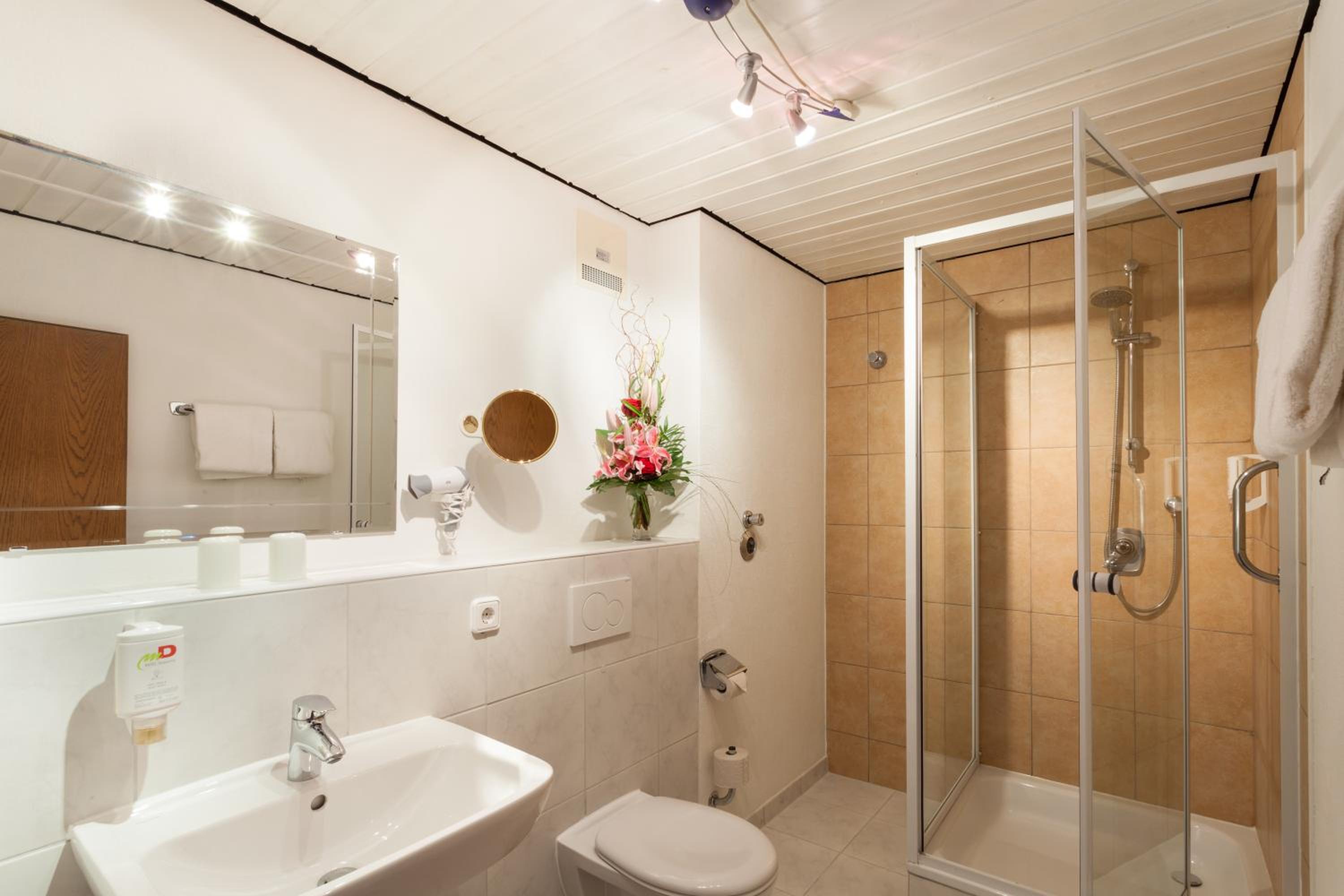 Double Room - Photo 2