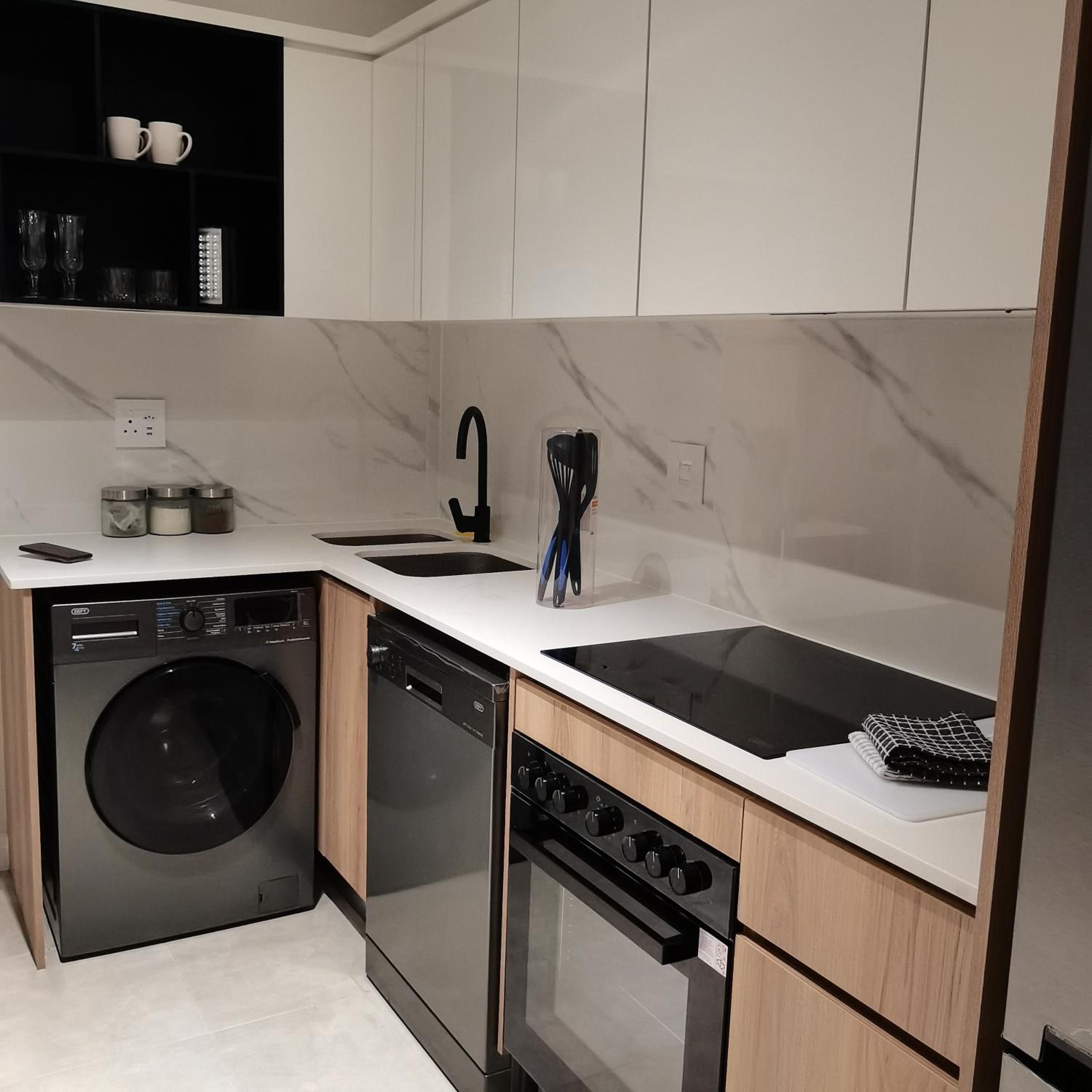 One-Bedroom Apartment - Photo 17