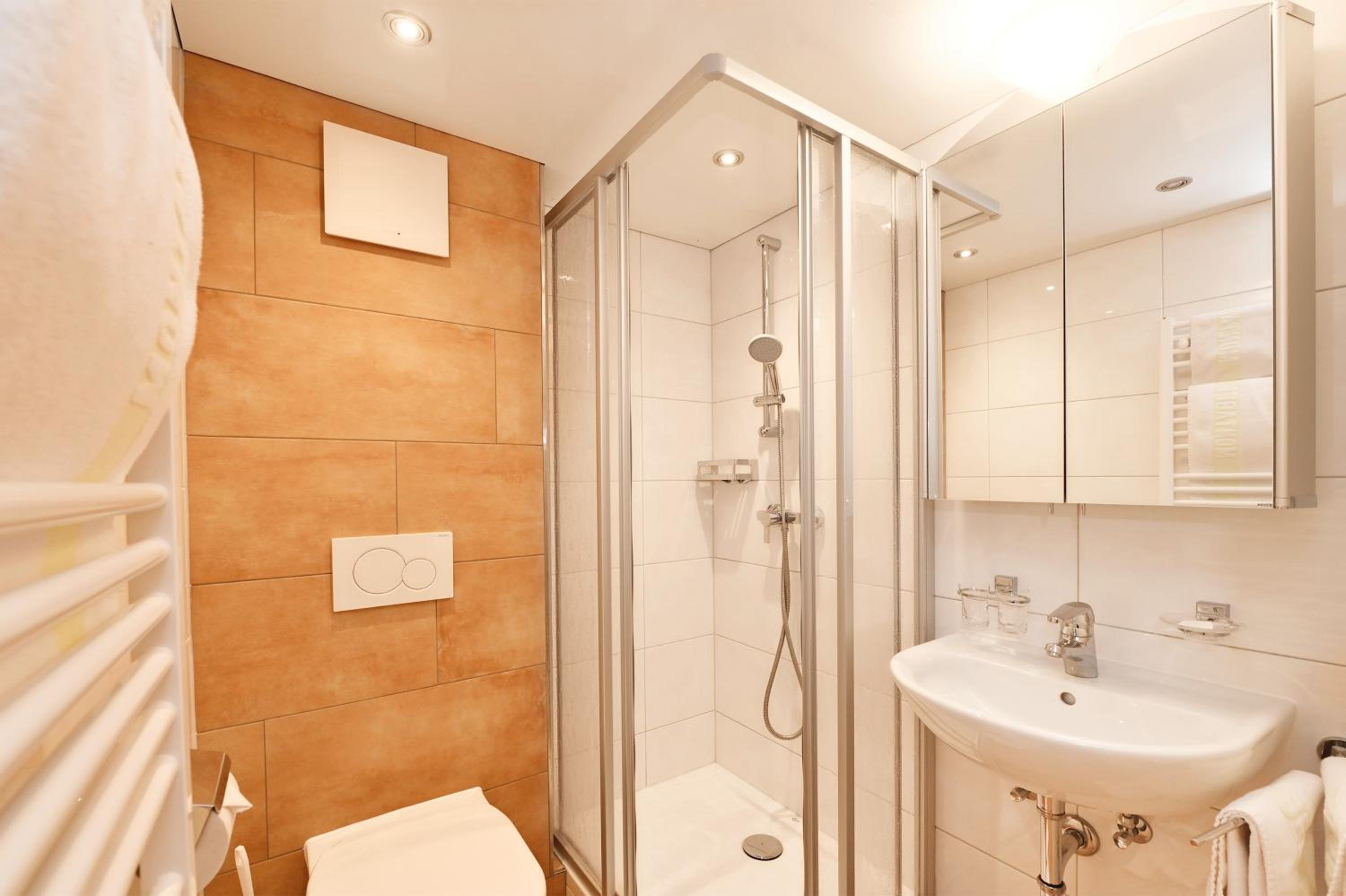 Double Room with Balcony photo 3