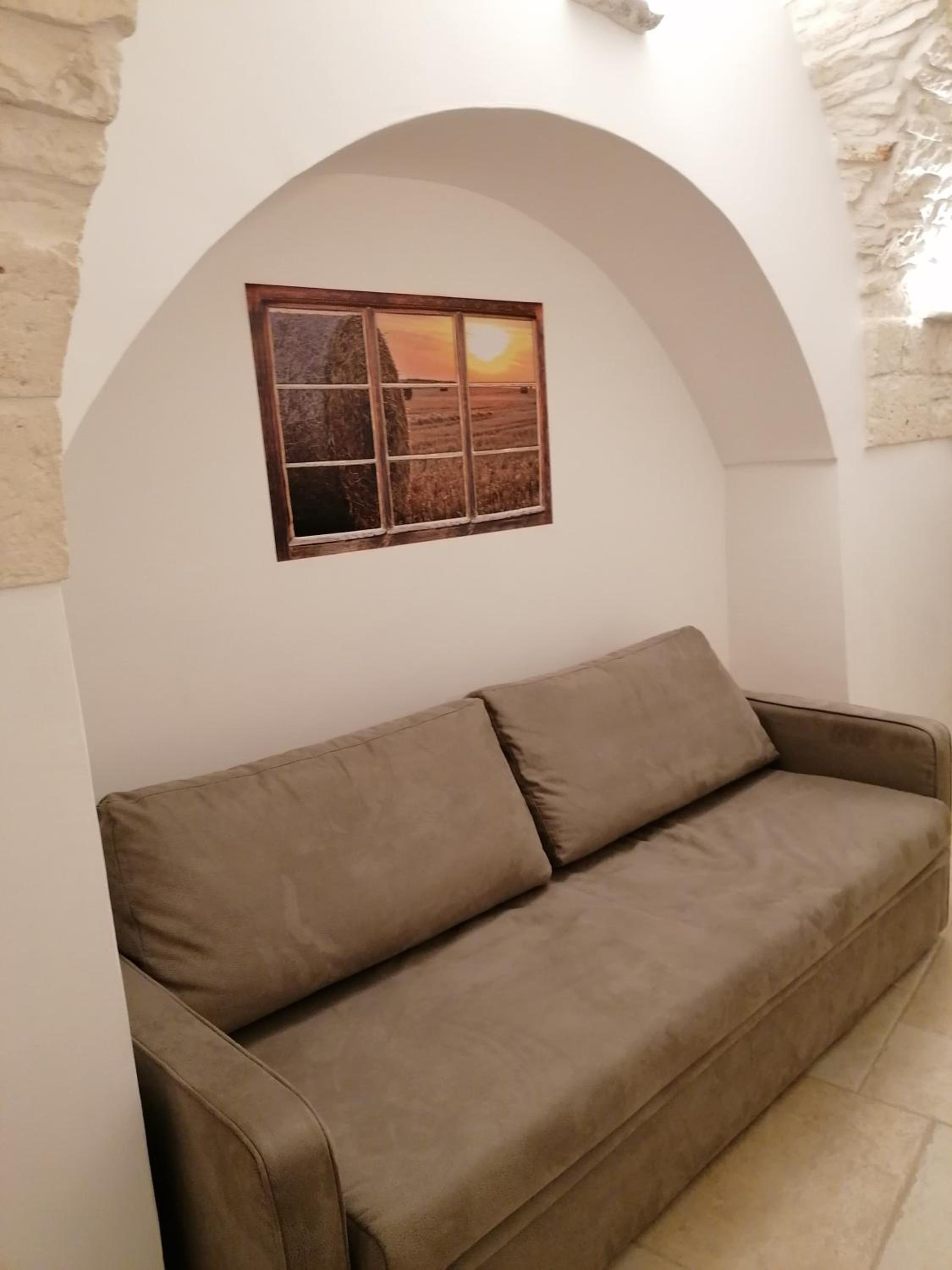 One-Bedroom House - Photo 3