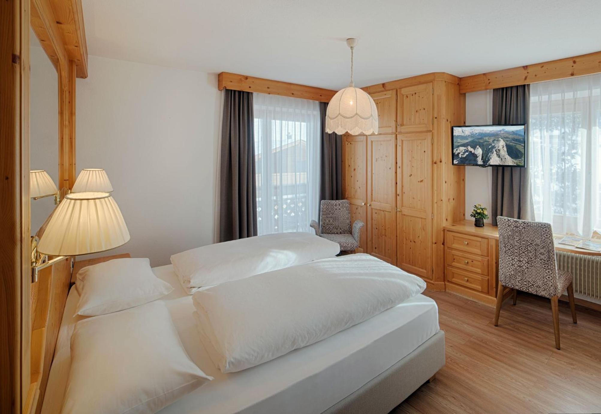 Double or Twin Room with Balcony