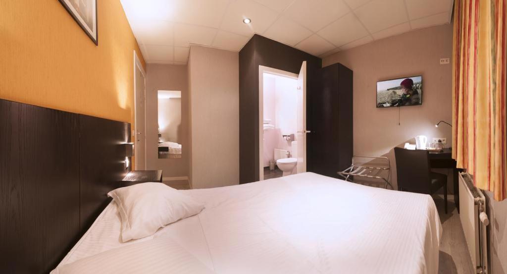 Budget Double or Twin Room - Photo 2