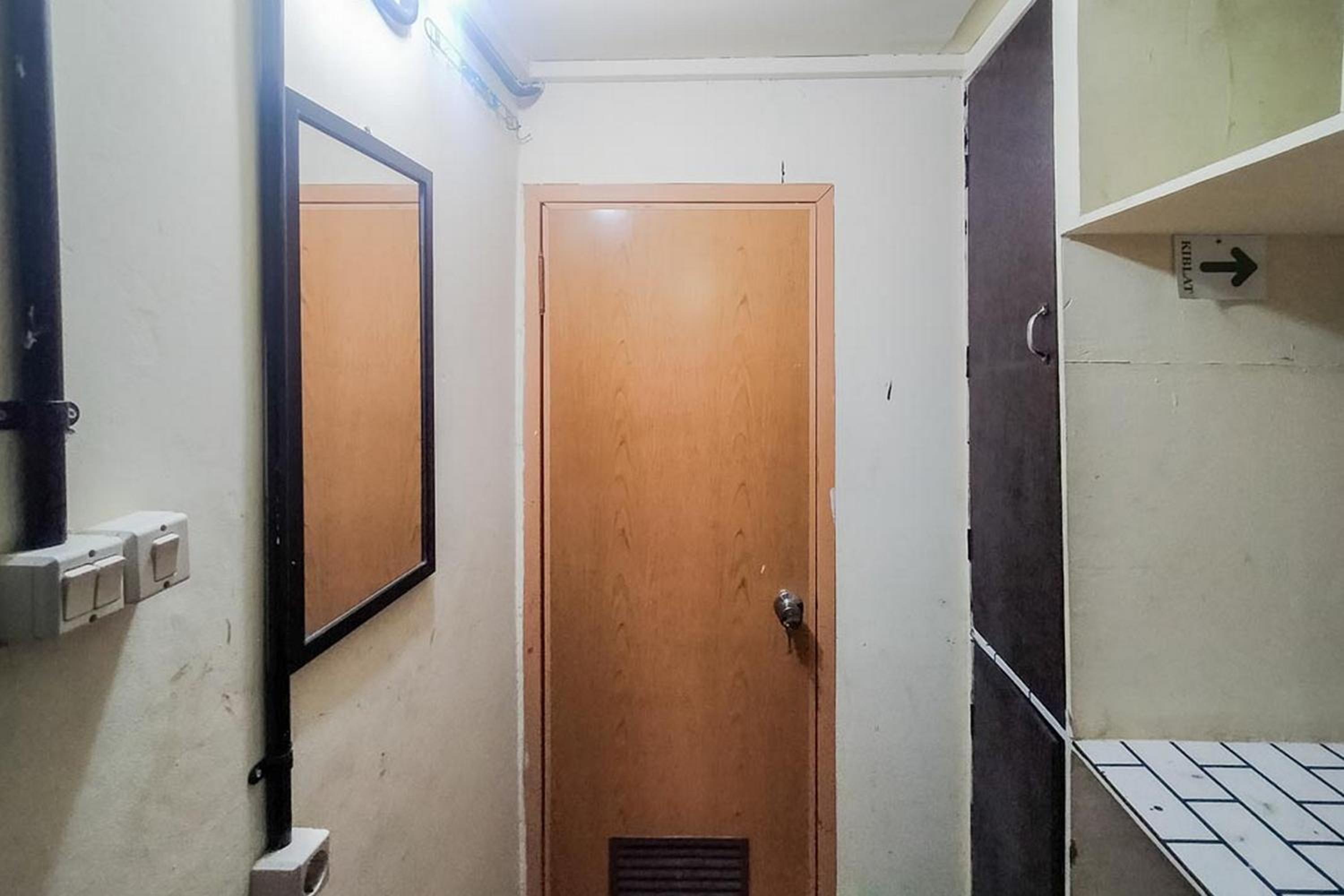 Standard Double Room - Photo 9