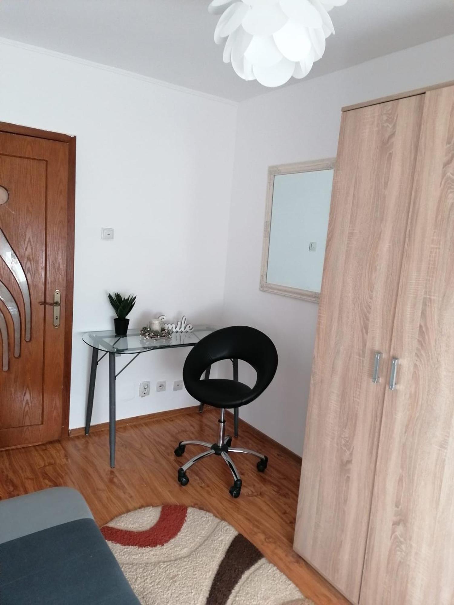 Two-Bedroom Apartment - Photo 3