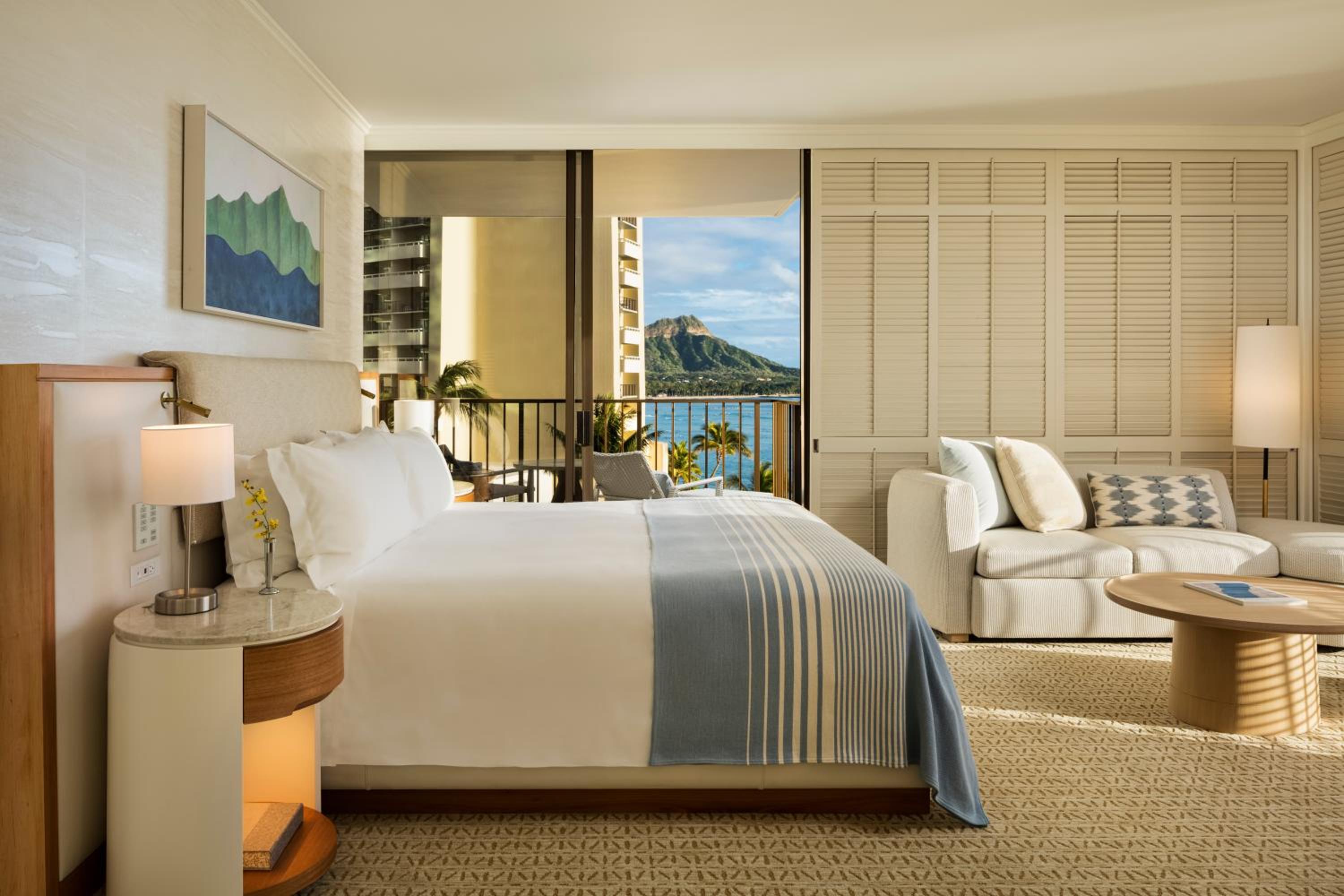Halekulani - NO RESORT FEE: Diamond Head Junior Suite King photo