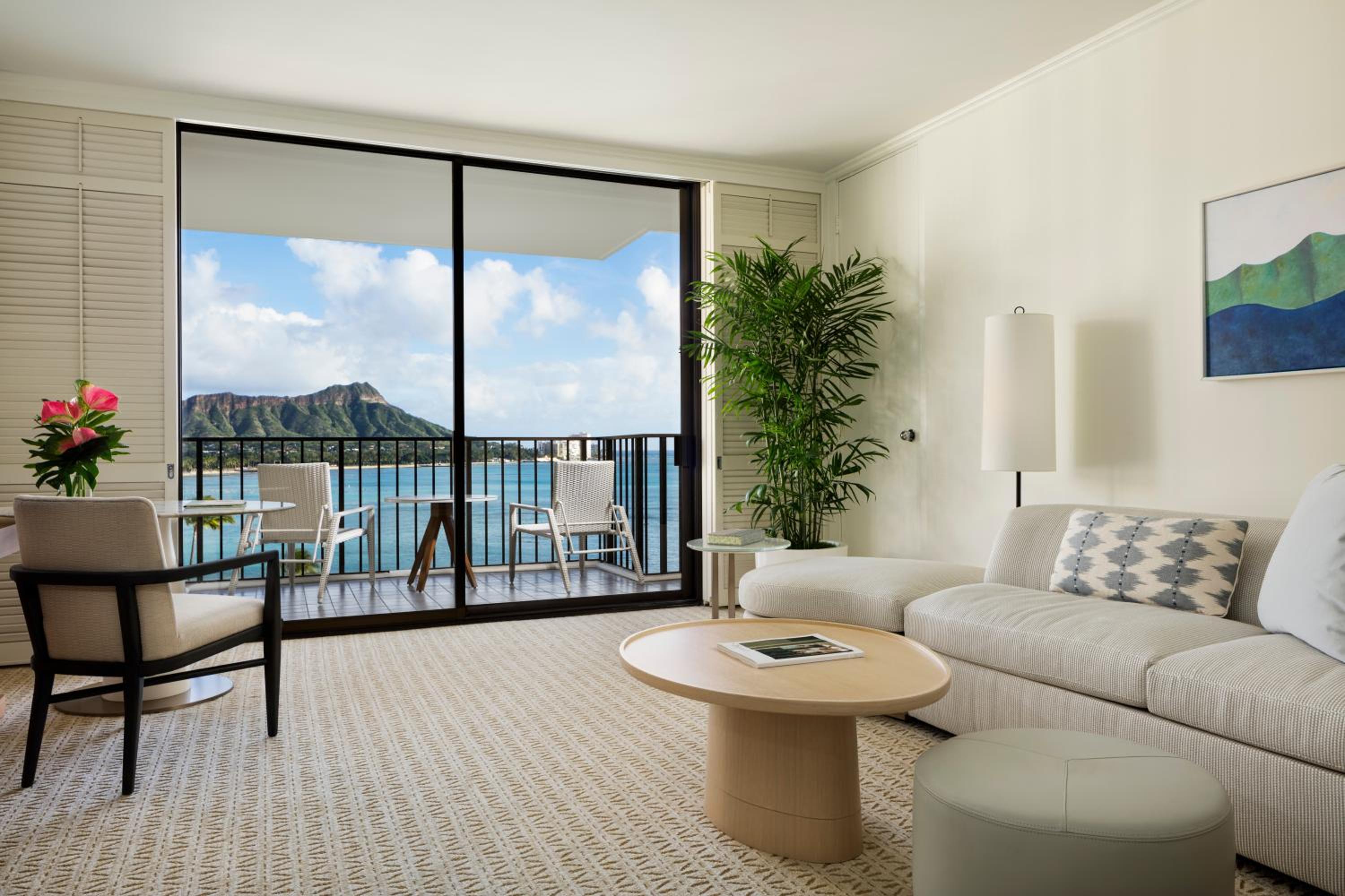Diamond Head Suite Twins