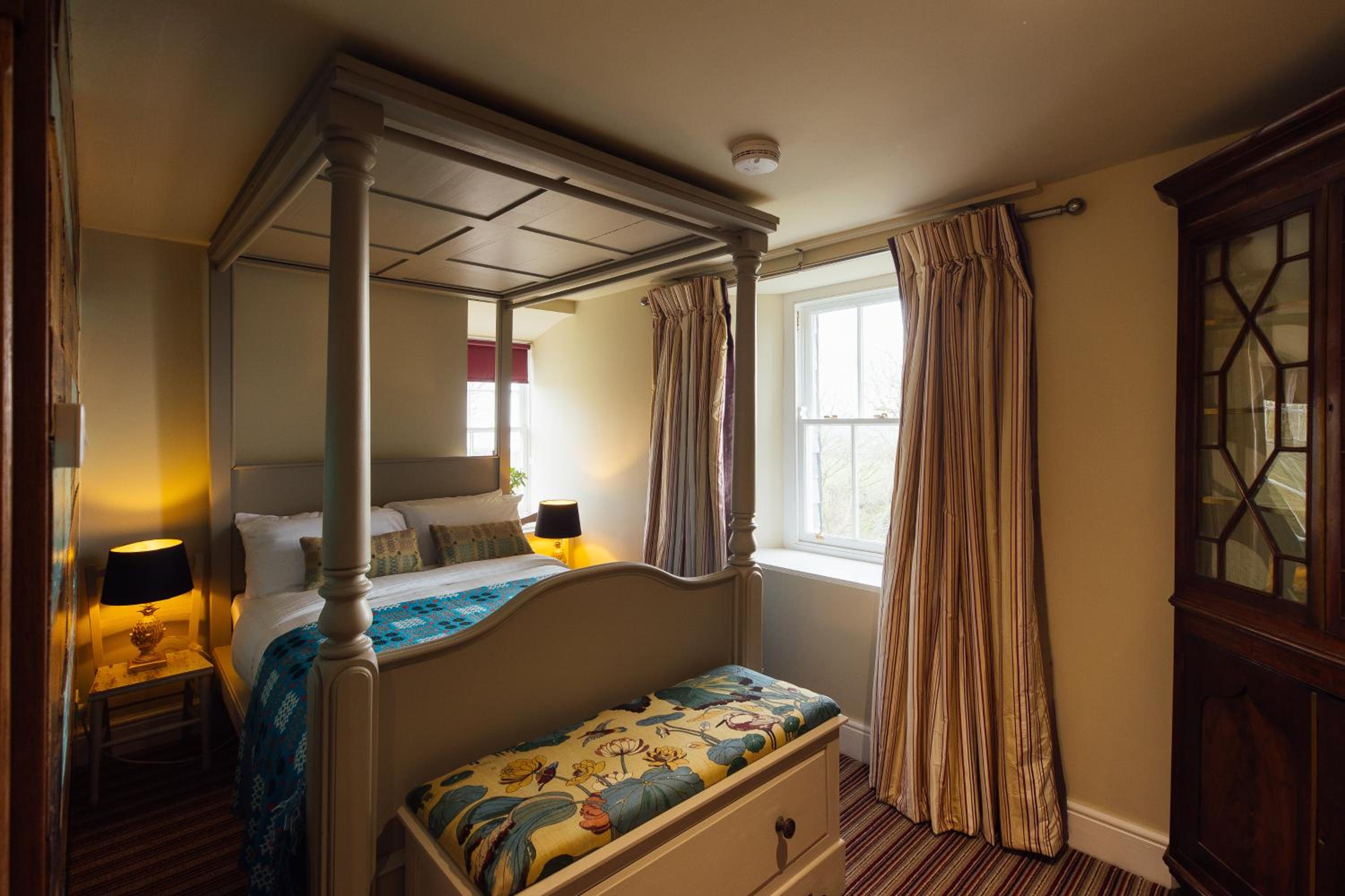 King Room with Mountain View