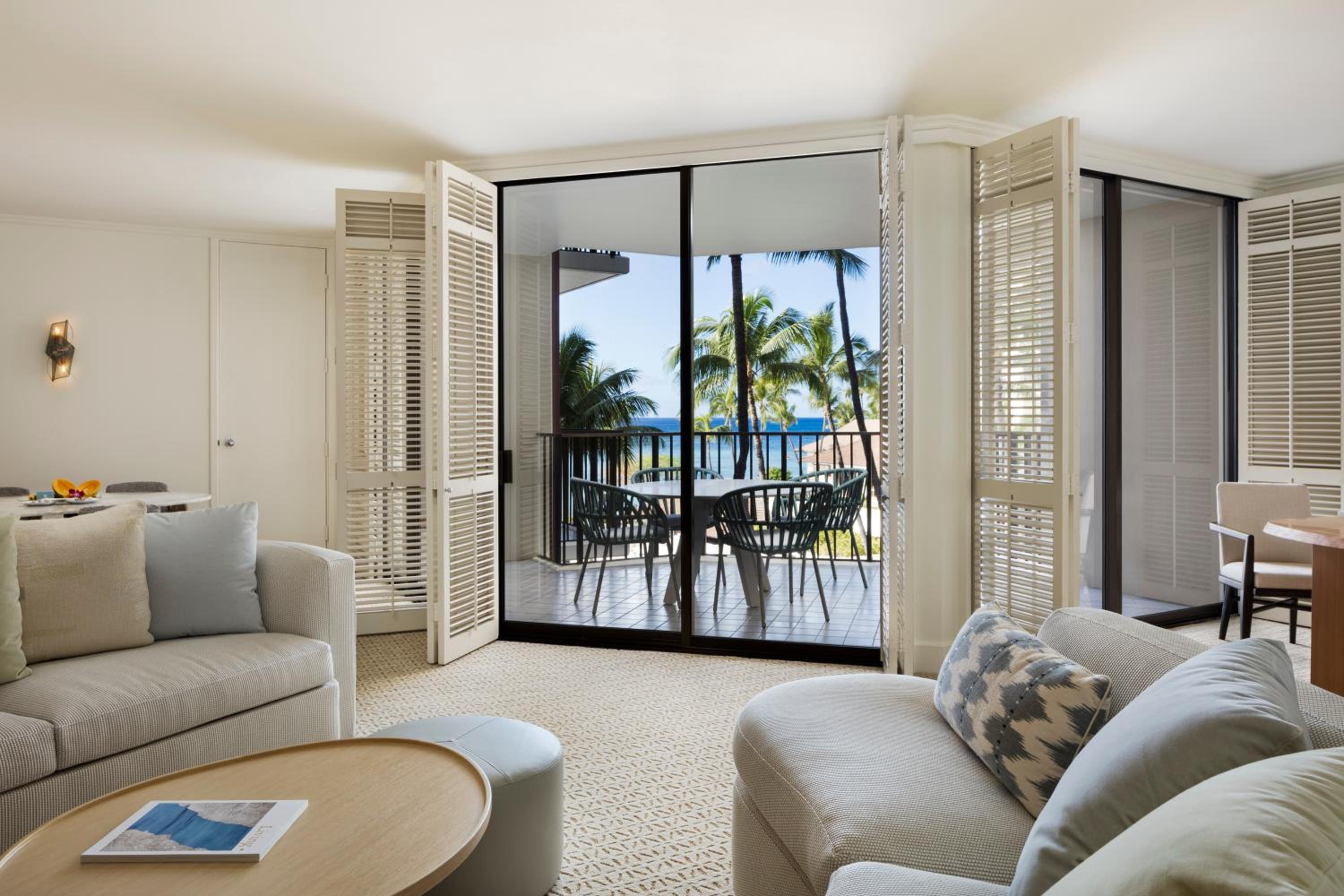 Halekulani - NO RESORT FEE: Ocean Suite King photo