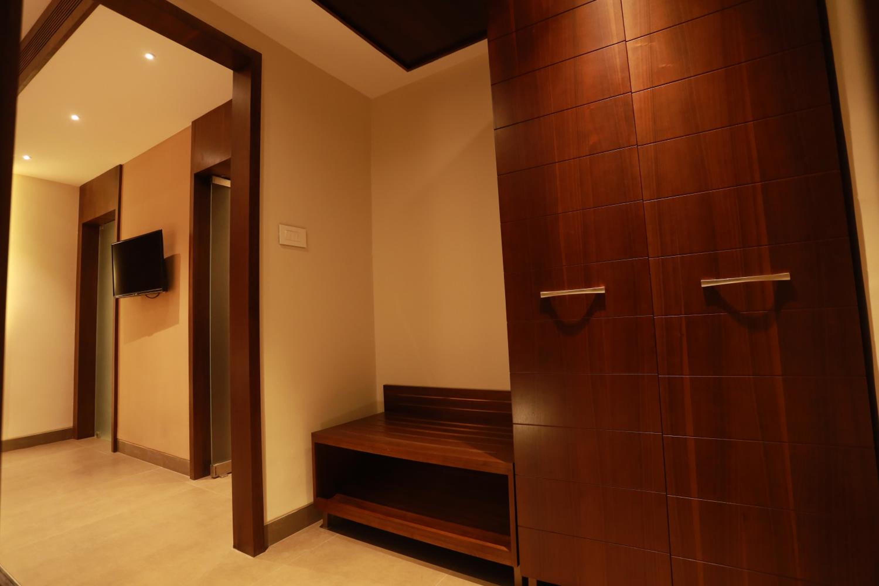 Club Suite - Photo 11